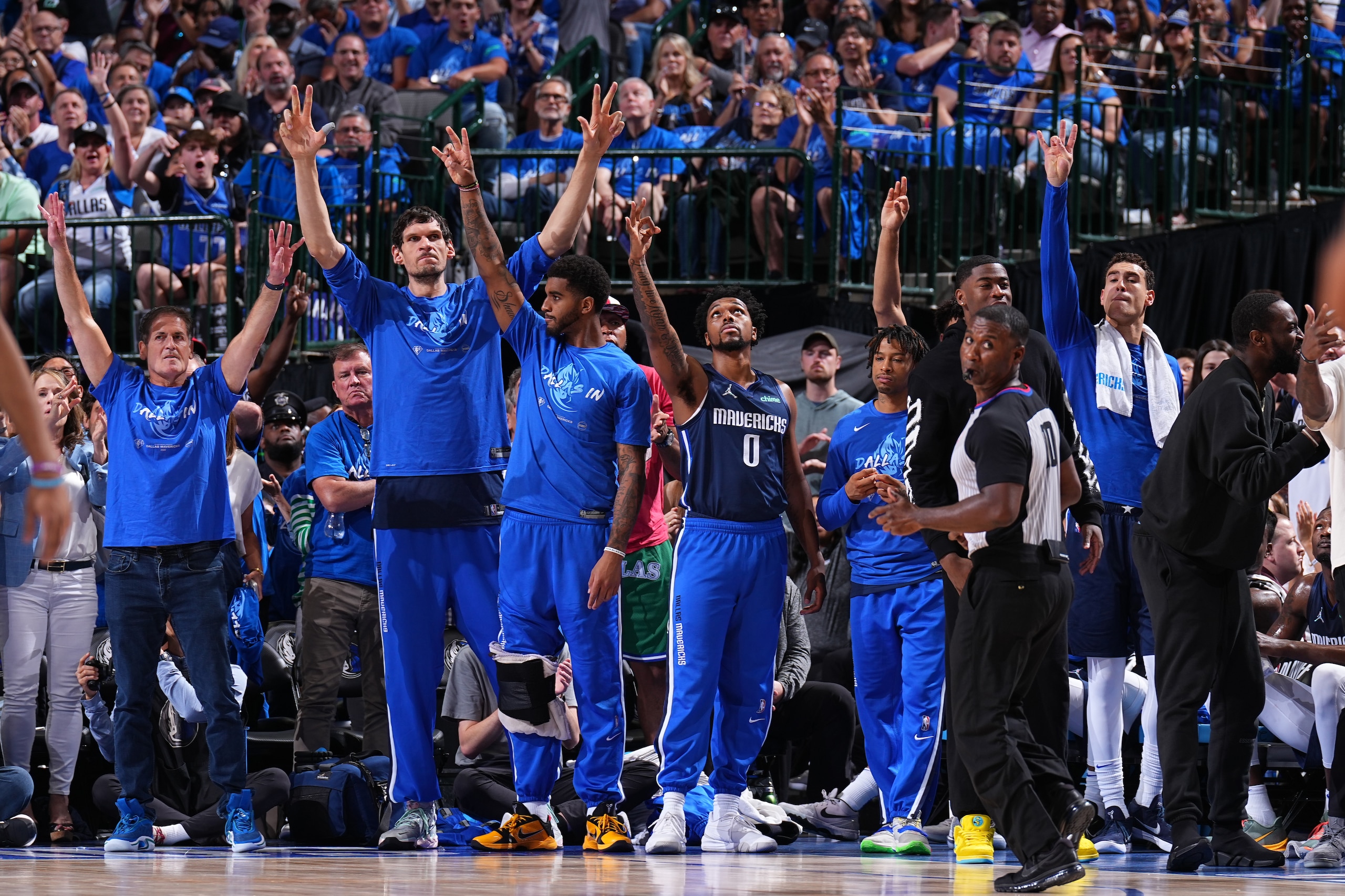 DALLAS, TX - MAY 8: Owner, Mark Cuban celebrates with the Dallas Mavericks bench during Game 4 of the 2022 NBA Playoffs Western Conference Semifinals on May 8, 2022 at the American Airlines Center in Dallas, Texas. NOTE TO USER: User expressly acknowledges and agrees that, by downloading and or using this photograph, User is consenting to the terms and conditions of the Getty Images License Agreement. Mandatory Copyright Notice: Copyright 2022 NBAE (Photo by Garrett Ellwood/NBAE via Getty Images)