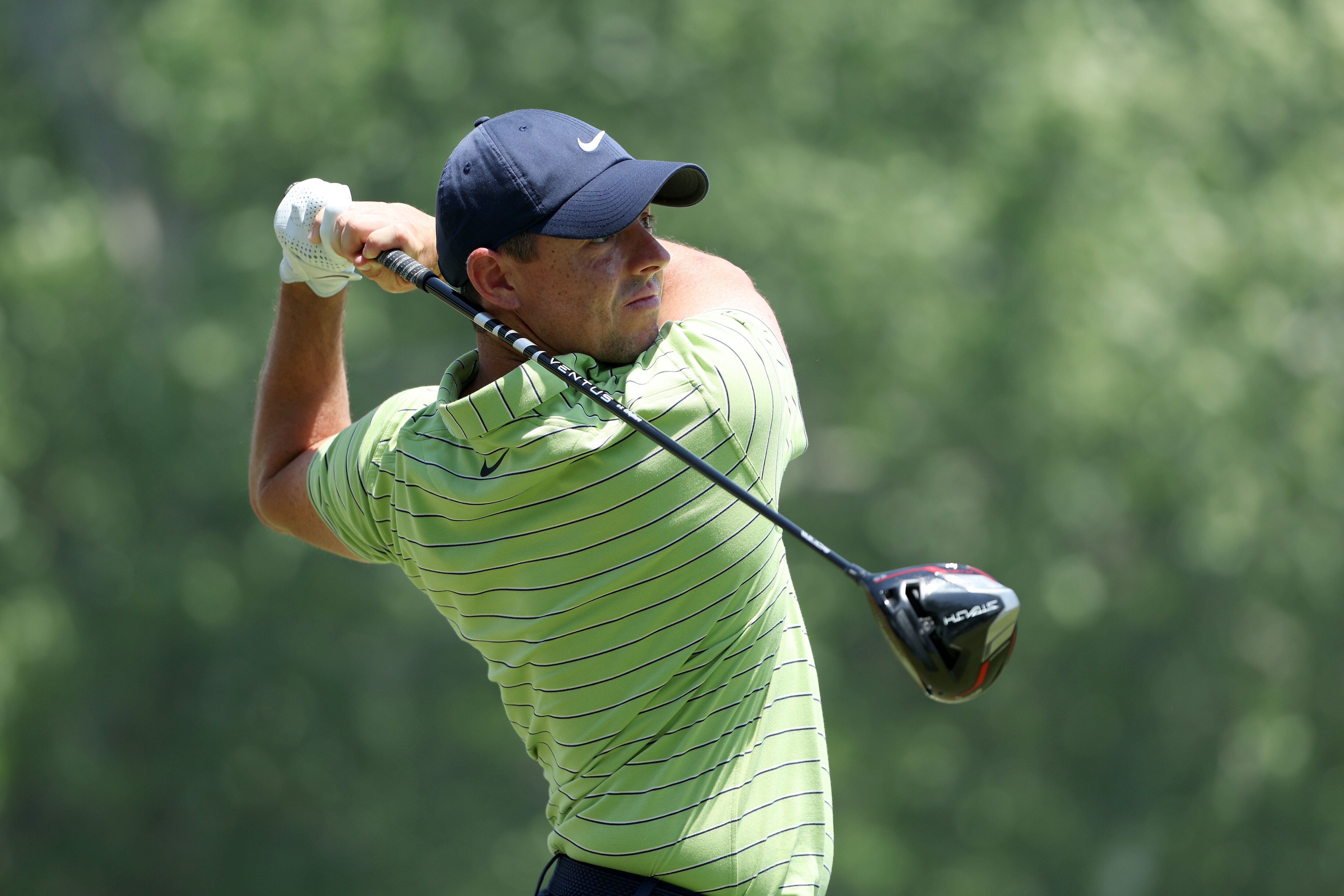TULSA, OKLAHOMA - MAY 19: Rory McIlroy of Northern Ireland plays his shot from the ninth tee during the first round of the 2022 PGA Championship at Southern Hills Country Club on May 19, 2022 in Tulsa, Oklahoma. (Photo by Christian Petersen/Getty Images)