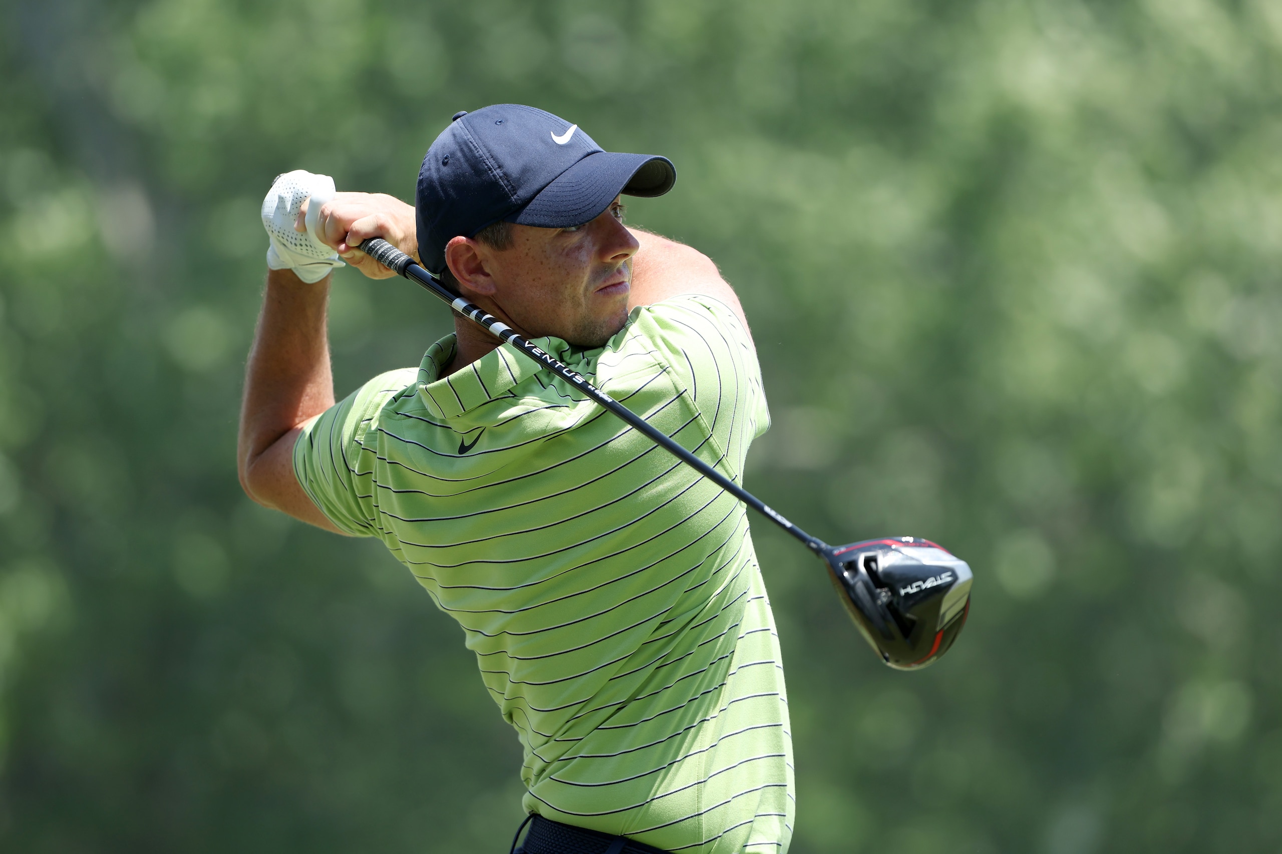 TULSA, OKLAHOMA - MAY 19: Rory McIlroy of Northern Ireland plays his shot from the ninth tee during the first round of the 2022 PGA Championship at Southern Hills Country Club on May 19, 2022 in Tulsa, Oklahoma. (Photo by Christian Petersen/Getty Images)