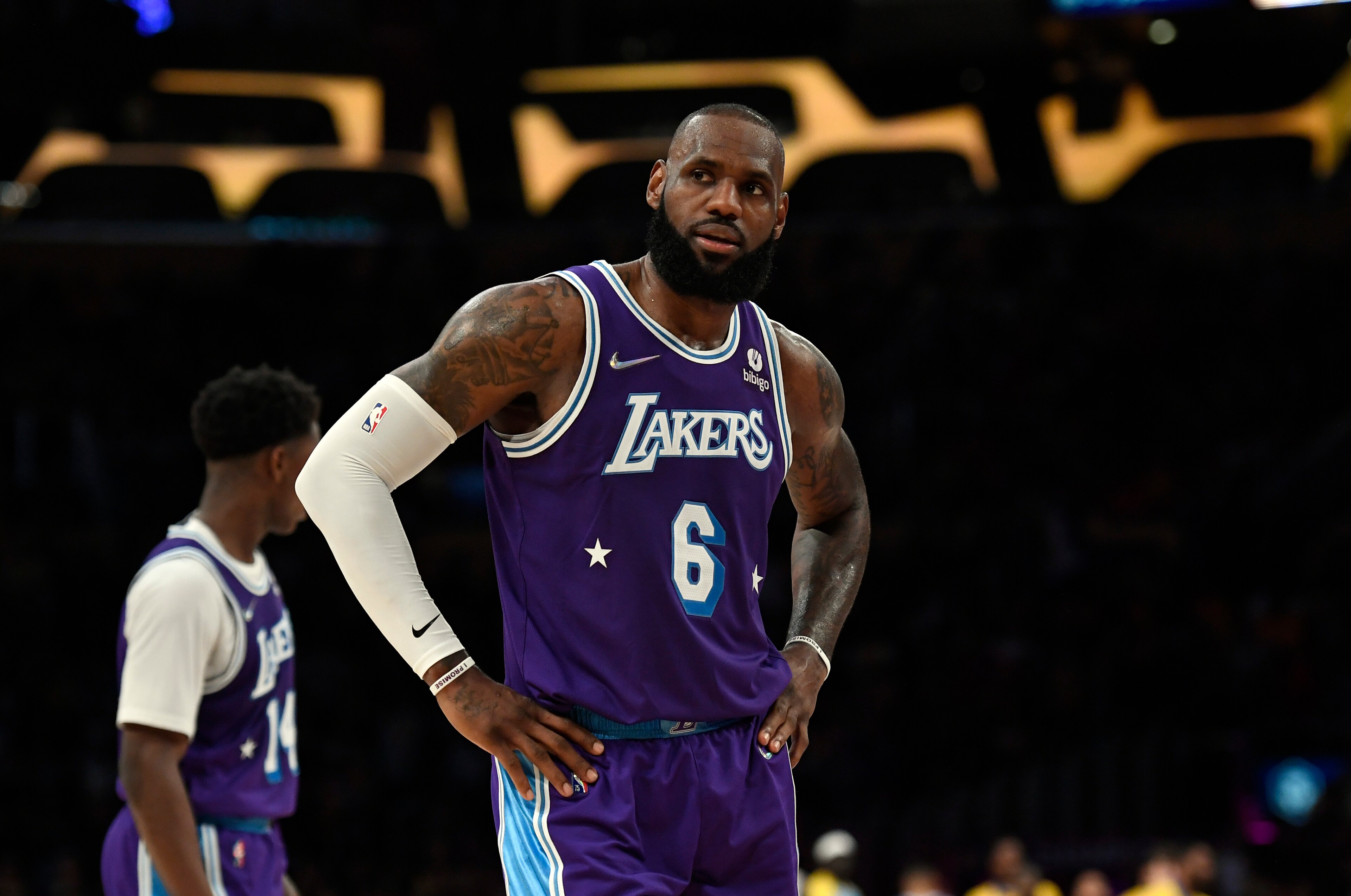 LOS ANGELES, CA - APRIL 01: LeBron James #6 of the Los Angeles Lakers reacts in the closing seconds of the game against the New Orleans Pelicans at Crypto.com Arena on April 1, 2022 in Los Angeles, California. The Pelicans won 114-111. NOTE TO USER: User expressly acknowledges and agrees that, by downloading and/or using this Photograph, user is consenting to the terms and conditions of the Getty Images License Agreement. (Photo by Kevork Djansezian/Getty Images) LOS ANGELES, CA - APRIL 01: LeBron James #6 of the Los Angeles Lakers reacts in the closing seconds of the game against the New Orleans Pelicans at Crypto.com Arena on April 1, 2022 in Los Angeles, California. The Pelicans won 114-111. NOTE TO USER: User expressly acknowledges and agrees that, by downloading and/or using this Photograph, user is consenting to the terms and conditions of the Getty Images License Agreement. (Photo by Kevork Djansezian/Getty Images)