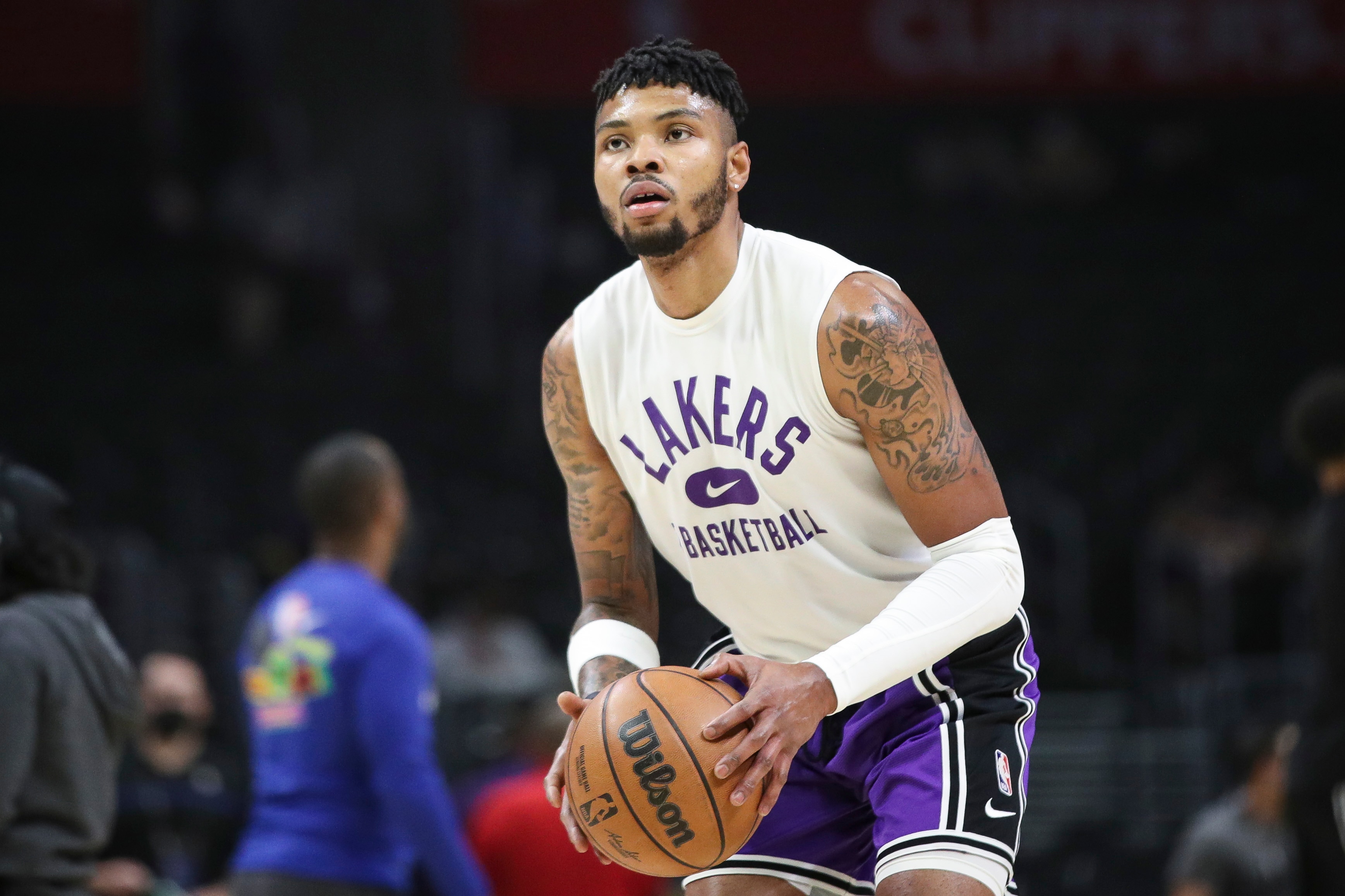 LOS ANGELES, CALIFORNIA - FEBRUARY 03: Kent Bazemore #9 of the Los Angeles Lakers warms up before the game against the Los Angeles Clippers at Crypto.com Arena on February 03, 2022 in Los Angeles, California. NOTE TO USER: User expressly acknowledges and agrees that, by downloading and or using this photograph, User is consenting to the terms and conditions of the Getty Images License Agreement. (Photo by Meg Oliphant/Getty Images)