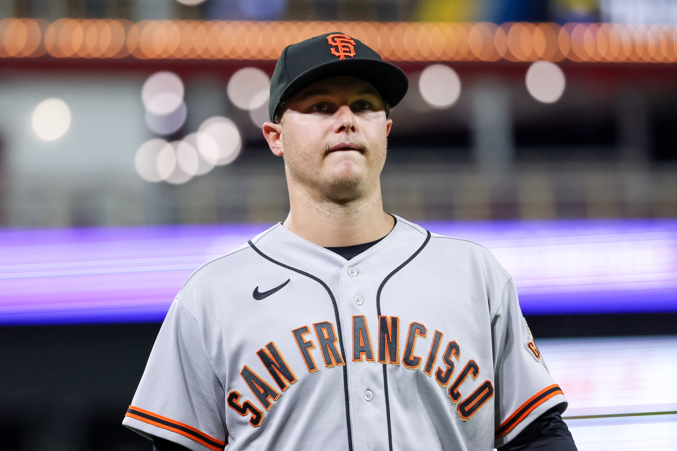 CINCINNATI, OHIO - MAY 27: Joc Pederson #23 of the San Francisco Giants walks across the field in the sixth inning against the Cincinnati Reds at Great American Ball Park on May 27, 2022 in Cincinnati, Ohio. (Photo by Dylan Buell/Getty Images)