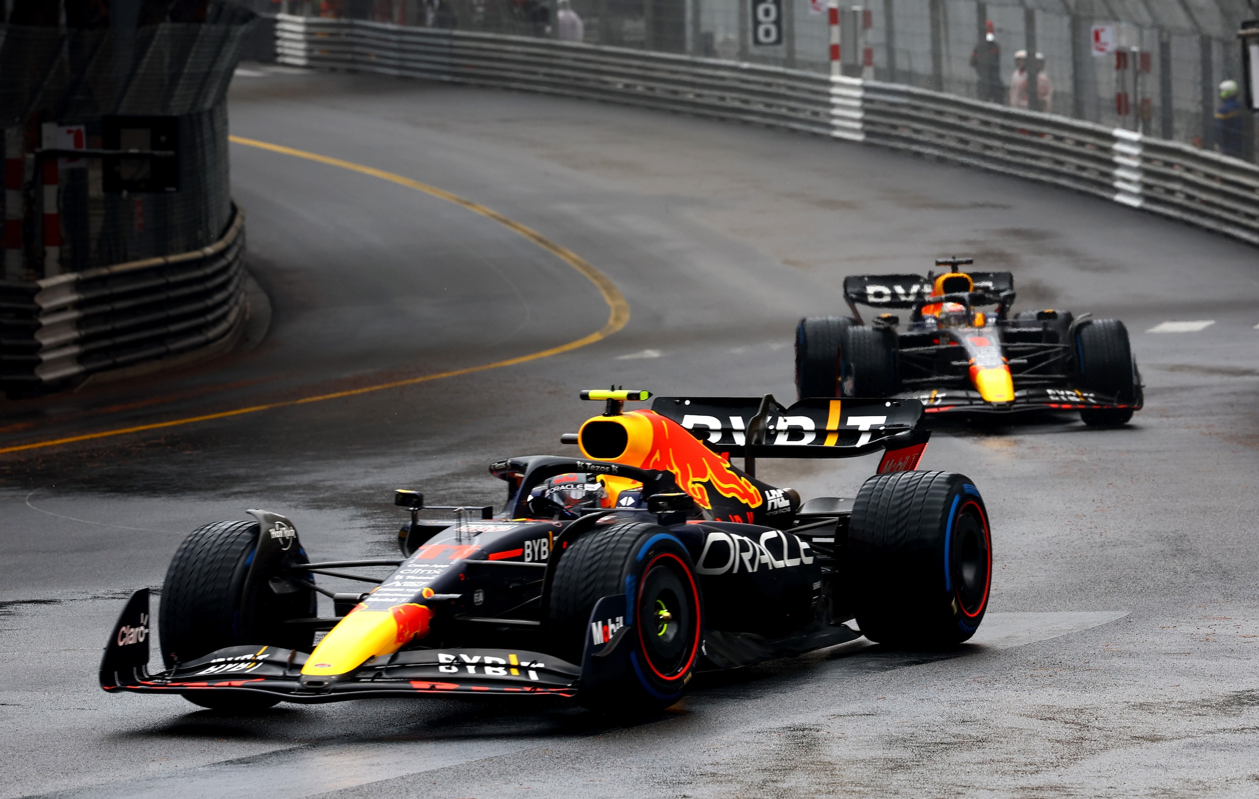 MONTE-CARLO, MONACO - MAY 29: Sergio Perez of Mexico driving the (11) Oracle Red Bull Racing RB18 leads Max Verstappen of the Netherlands driving the (1) Oracle Red Bull Racing RB18 during the F1 Grand Prix of Monaco at Circuit de Monaco on May 29, 2022 in Monte-Carlo, Monaco. (Photo by Mark Thompson/Getty Images)