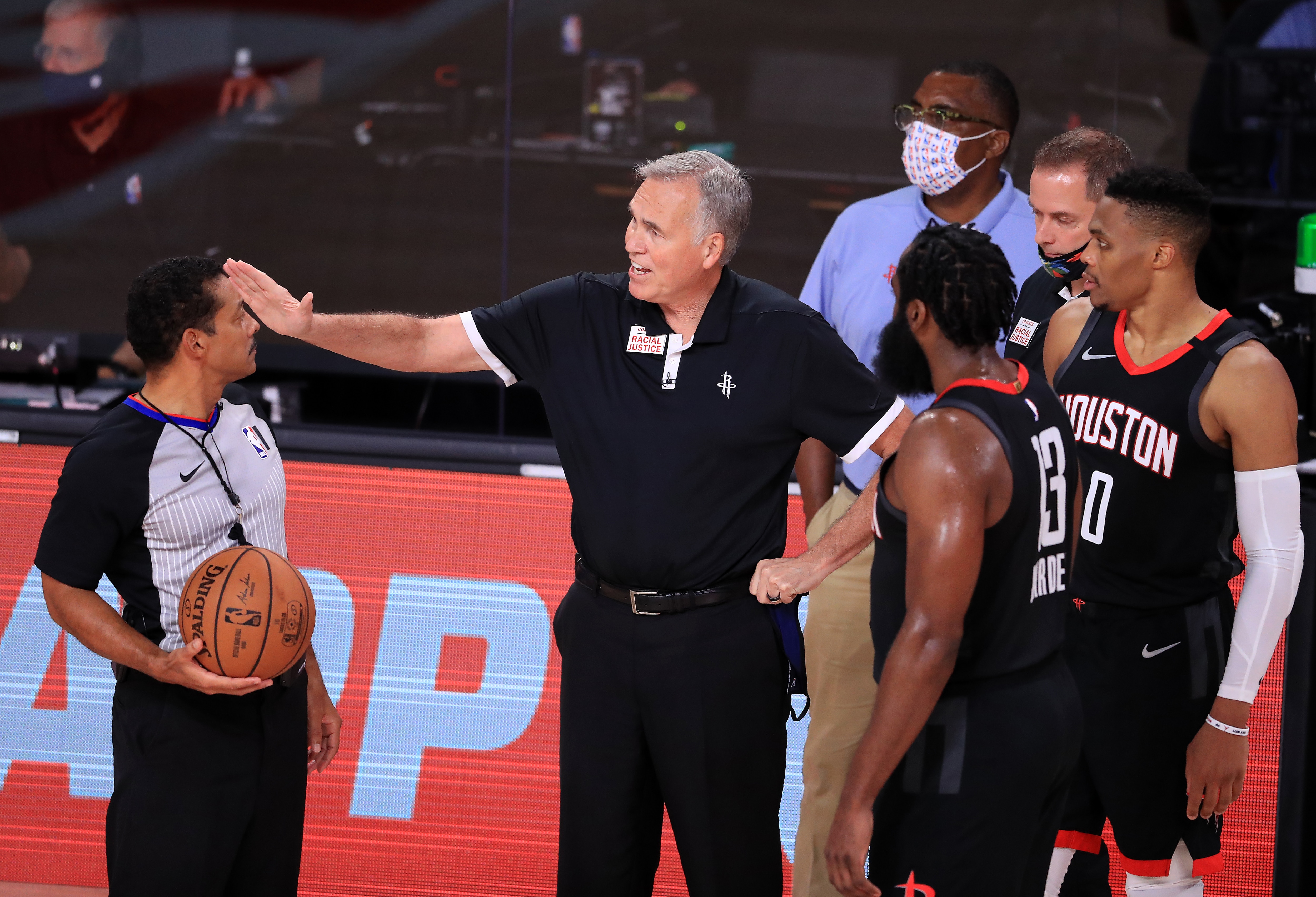 LAKE BUENA VISTA, FLORIDA - SEPTEMBER 12: Mike D'Antoni of the Houston Rockets talks to the referee during the third quarter against the Los Angeles Lakers in Game Five of the Western Conference Second Round during the 2020 NBA Playoffs at AdventHealth Arena at the ESPN Wide World Of Sports Complex on September 12, 2020 in Lake Buena Vista, Florida. NOTE TO USER: User expressly acknowledges and agrees that, by downloading and or using this photograph, User is consenting to the terms and conditions of the Getty Images License Agreement. (Photo by Michael Reaves/Getty Images)