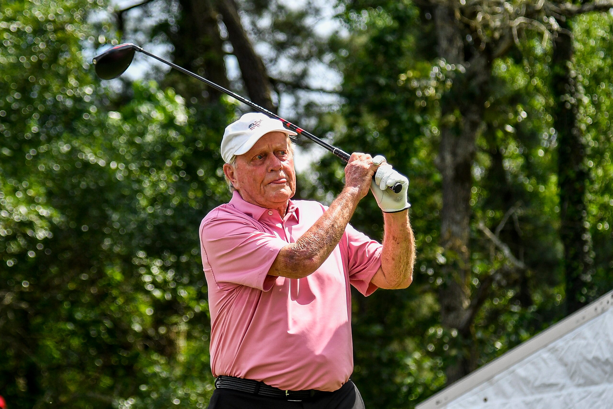THE WOODLANDS, TEXAS - APRIL 30: Jack Nicklaus of the United States competes on the 10th hole during the Greats of Golf competition at the Insperity Invitational at The Woodlands Golf Club on April 30, 2022 in The Woodlands, Texas. (Photo by Logan Riely/Getty Images)