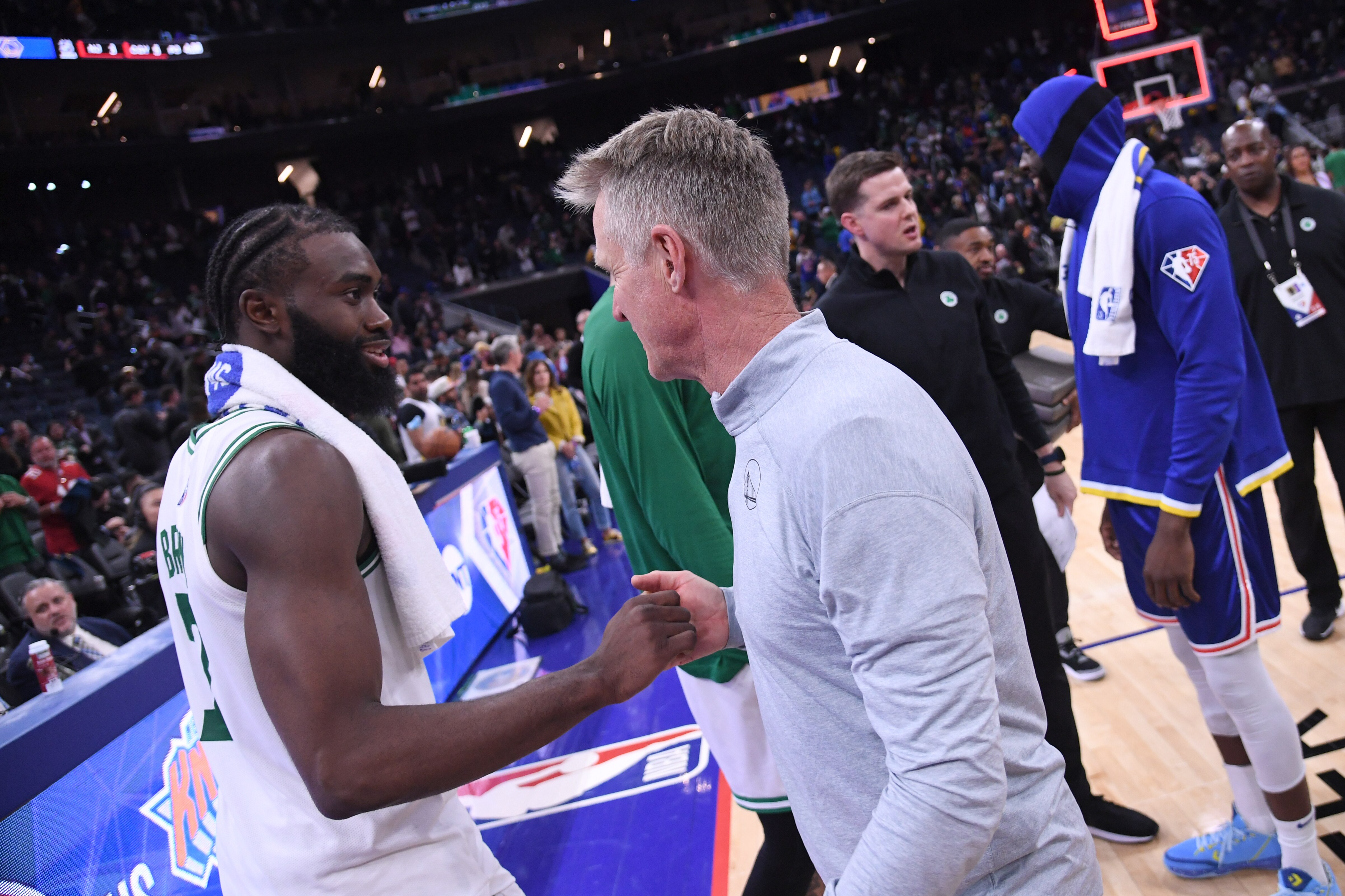 SAN FRANCISCO, CA - MARCH 16: Jaylen Brown #7 of the Boston Celtics shakes hands with Head Coach Steve Kerr of the Golden State Warriors after the game on MARCH 16, 2022 at Chase Center in San Francisco, California. NOTE TO USER: User expressly acknowledges and agrees that, by downloading and or using this photograph, user is consenting to the terms and conditions of Getty Images License Agreement. Mandatory Copyright Notice: Copyright 2022 NBAE (Photo by Noah Graham/NBAE via Getty Images)