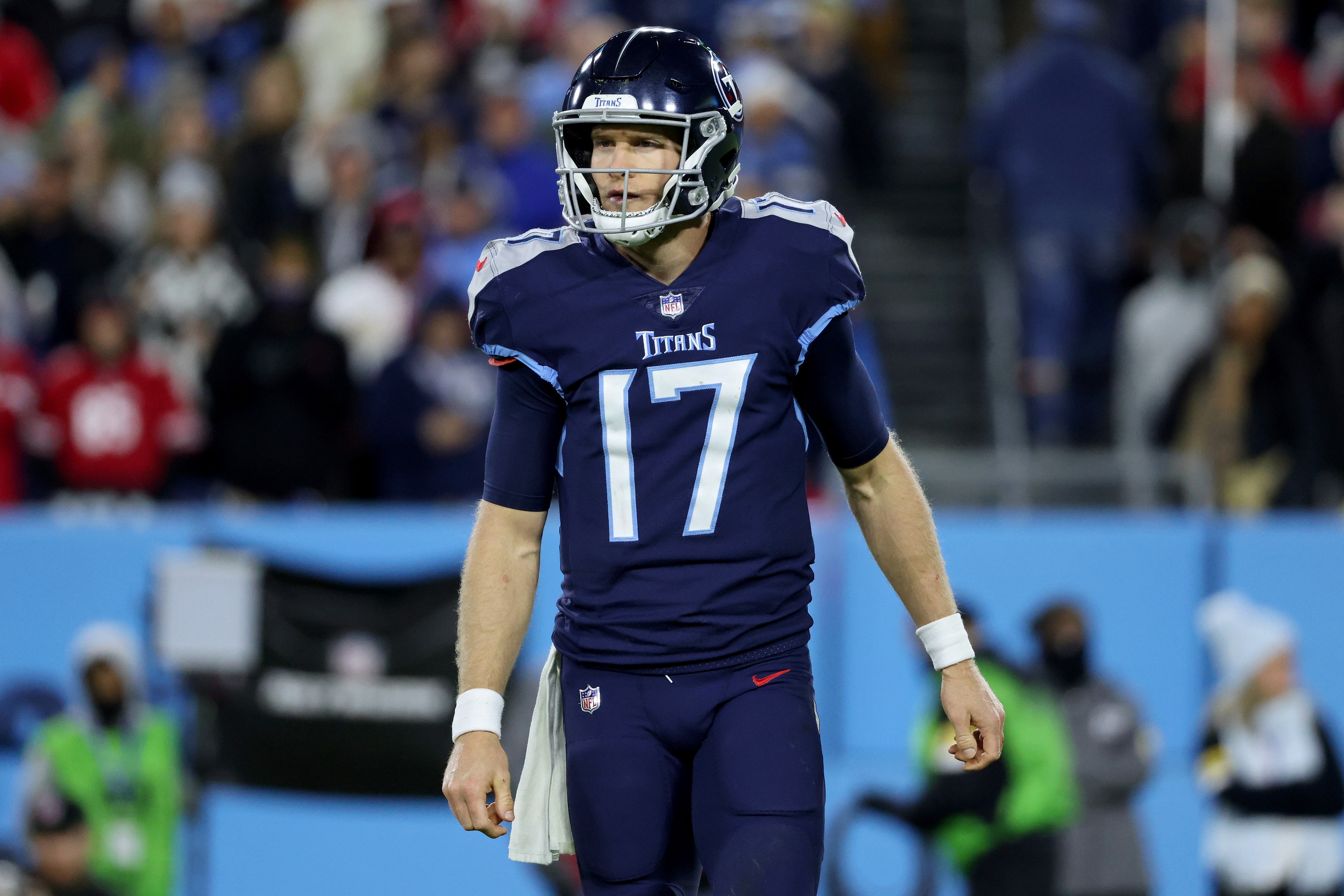 NASHVILLE, TENNESSEE - DECEMBER 23: Ryan Tannehill #17 of the Tennessee Titans looks on in the fourth quarter against the San Francisco 49ers at Nissan Stadium on December 23, 2021 in Nashville, Tennessee. (Photo by Dylan Buell/Getty Images)