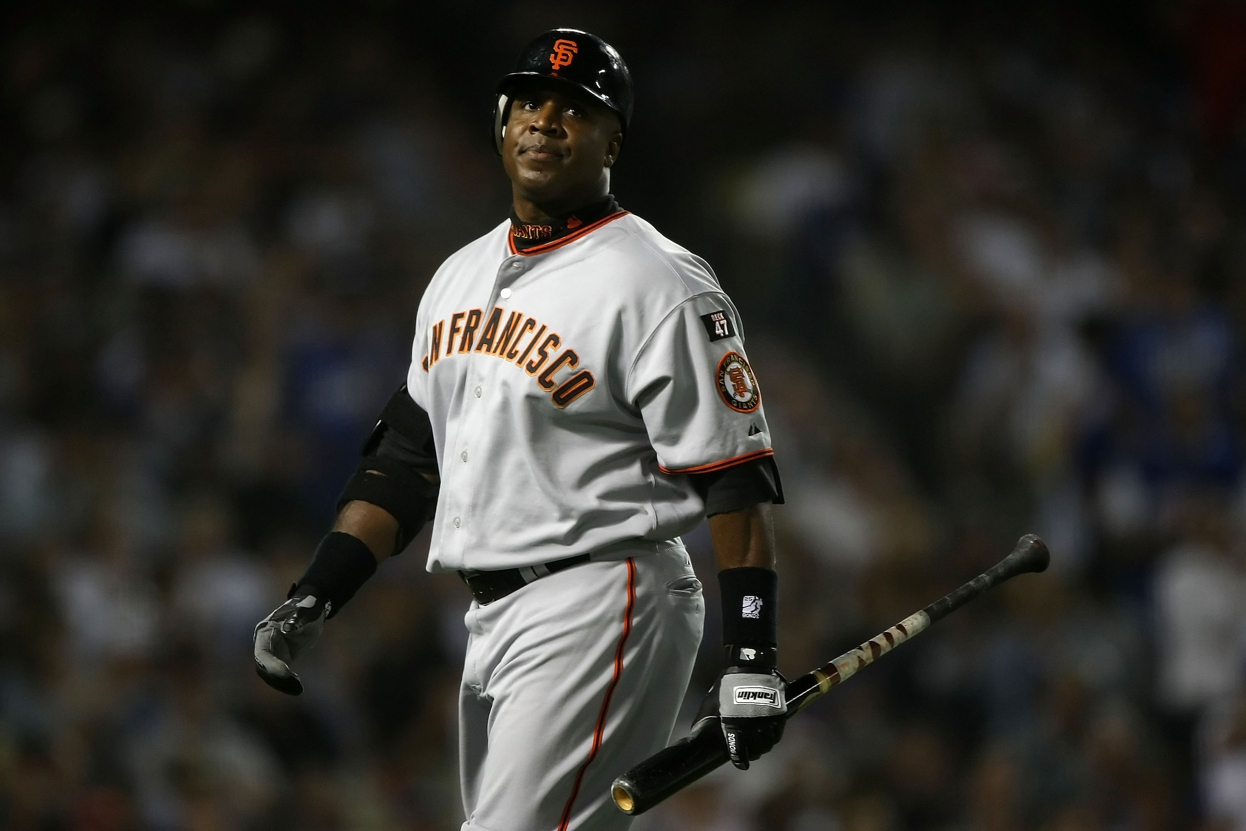 LOS ANGELES, CA - AUGUST 02: Barry Bonds #25 of the San Francisco Giants reacts after flying out in the fifth inning against the Los Angeles Dodgers at Dodger Stadium on August 2, 2007 in Los Angeles, California. (Photo by Jed Jacobsohn/Getty Images) LOS ANGELES, CA - AUGUST 02: Barry Bonds #25 of the San Francisco Giants reacts after flying out in the fifth inning against the Los Angeles Dodgers at Dodger Stadium on August 2, 2007 in Los Angeles, California. (Photo by Jed Jacobsohn/Getty Images)
