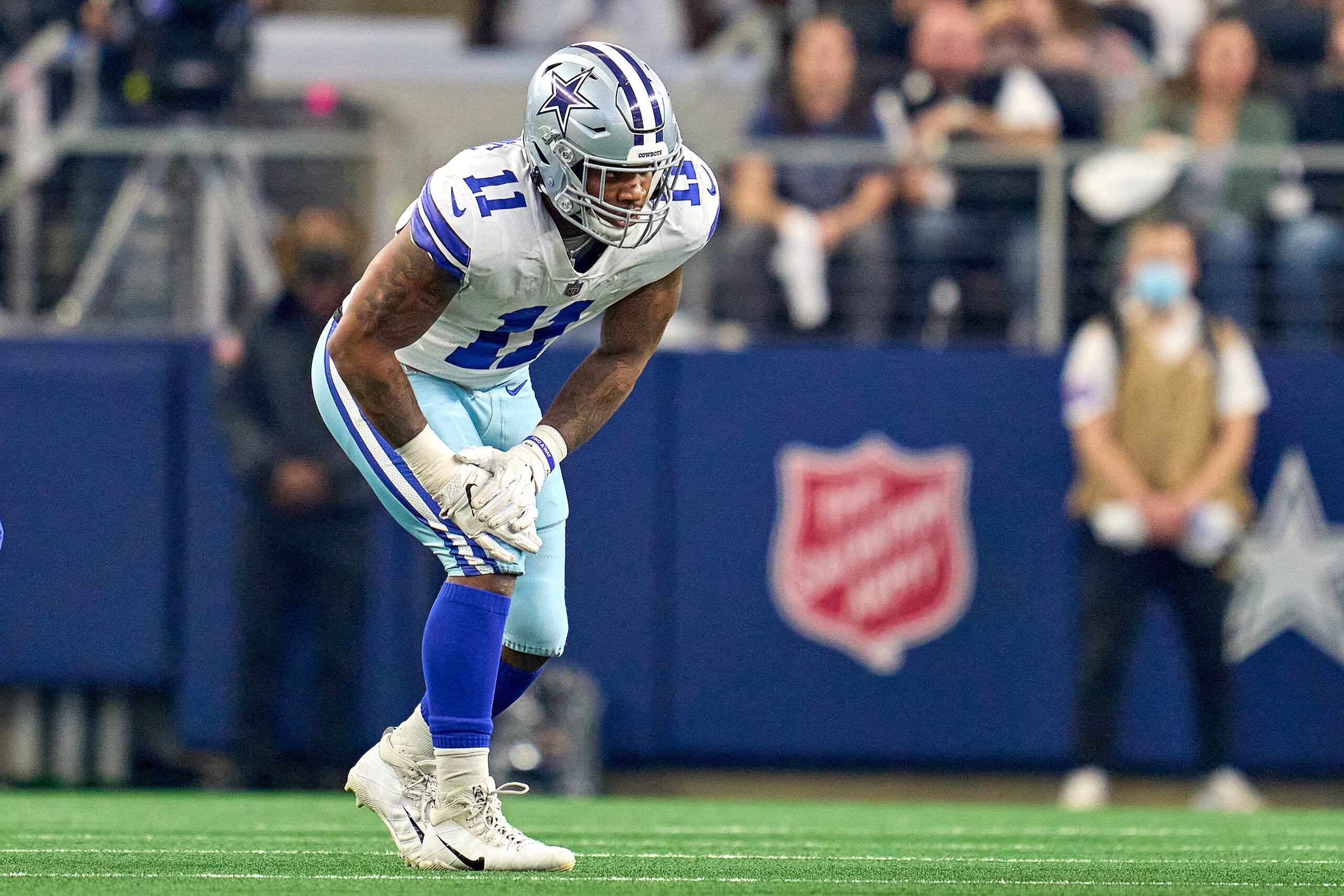 ARLINGTON, TX - JANUARY 16: Dallas Cowboys outside linebacker Micah Parsons (11) lines up at the line of scrimmage during the NFC Wild Card game between the San Francisco 49ers and the Dallas Cowboys on January 16, 2022 at AT&T Stadium in Arlington, TX. (Photo by Robin Alam/Icon Sportswire via Getty Images)