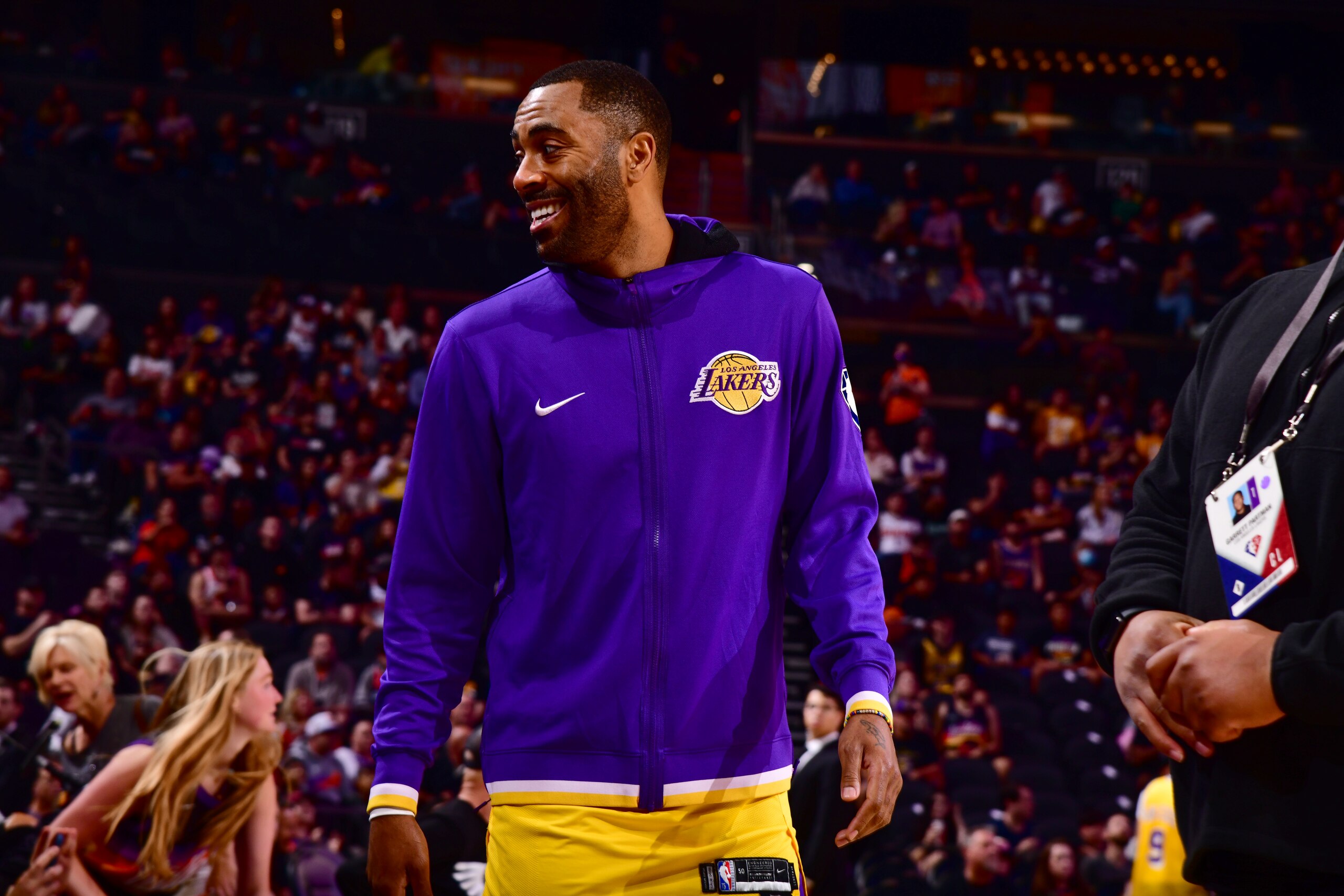 PHOENIX, AZ - APRIL 5: Wayne Ellington #2 of the Los Angeles Lakers walks on to the court before the game against the Phoenix Suns on April 5, 2022 at Footprint Center in Phoenix, Arizona. NOTE TO USER: User expressly acknowledges and agrees that, by downloading and or using this photograph, user is consenting to the terms and conditions of the Getty Images License Agreement. Mandatory Copyright Notice: Copyright 2022 NBAE (Photo by Barry Gossage/NBAE via Getty Images)