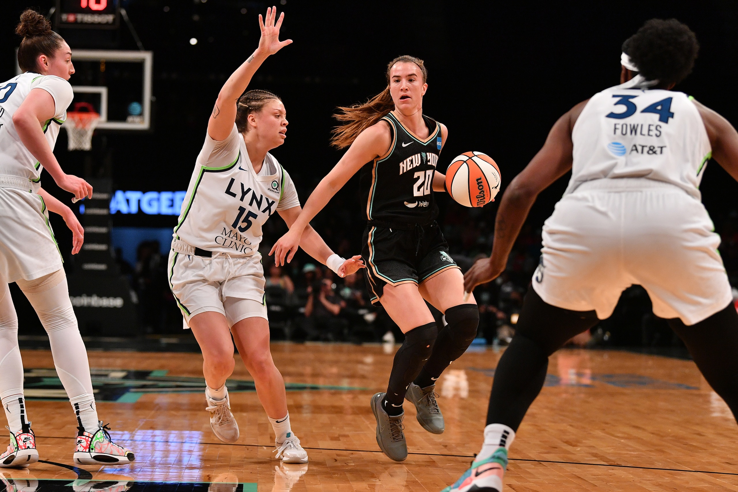 BROOKLYN, NY - JUNE 5: Sabrina Ionescu #20 of the New York Liberty handles the ball /during the game against the Minnesota Lynx  on June 5, 2022 at the Barclays Center in Brooklyn, New York. NOTE TO USER: User expressly acknowledges and agrees that, by downloading and or using this photograph, user is consenting to the terms and conditions of the Getty Images License Agreement. Mandatory Copyright Notice: Copyright 2022 NBAE (Photo by Catalina Fragoso/NBAE via Getty Images)