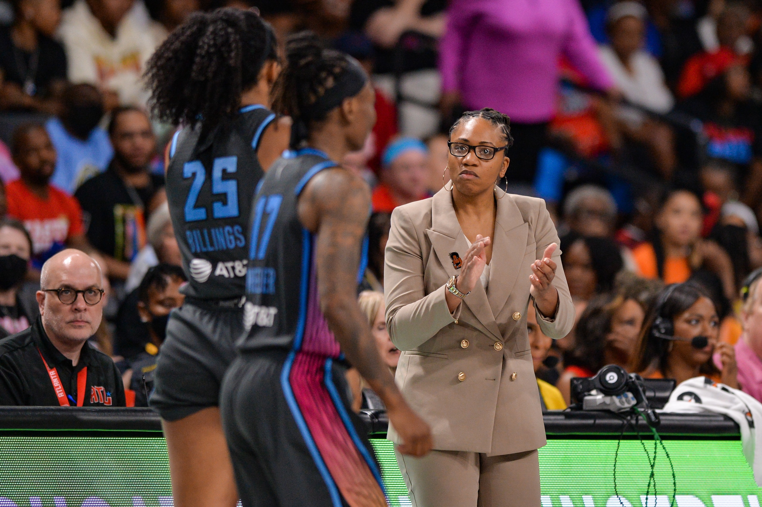 COLLEGE PARK, GA  JUNE 03:  Atlanta Dream head coach Tanisha Wright encourages her players during the WNBA game between the Chicago Sky and the Atlanta Dream on June 3rd, 2022 at Gateway Center Arena in College Park, GA. (Photo by Rich von Biberstein/Icon Sportswire via Getty Images)