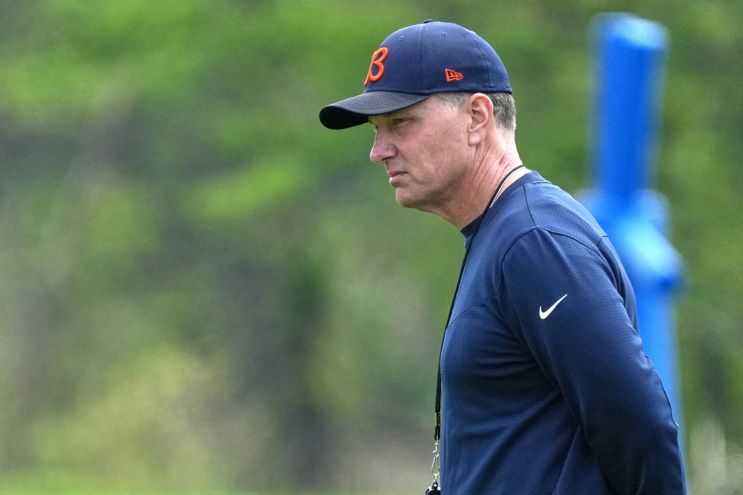 LAKE FOREST, IL - MAY 24: Chicago Bears head coach Matt Eberflus looks on during the the Chicago Bears OTA Offseason Workouts on May 24, 2022 at Halas Hall in Lake Forest, IL. (Photo by Robin Alam/Icon Sportswire via Getty Images)