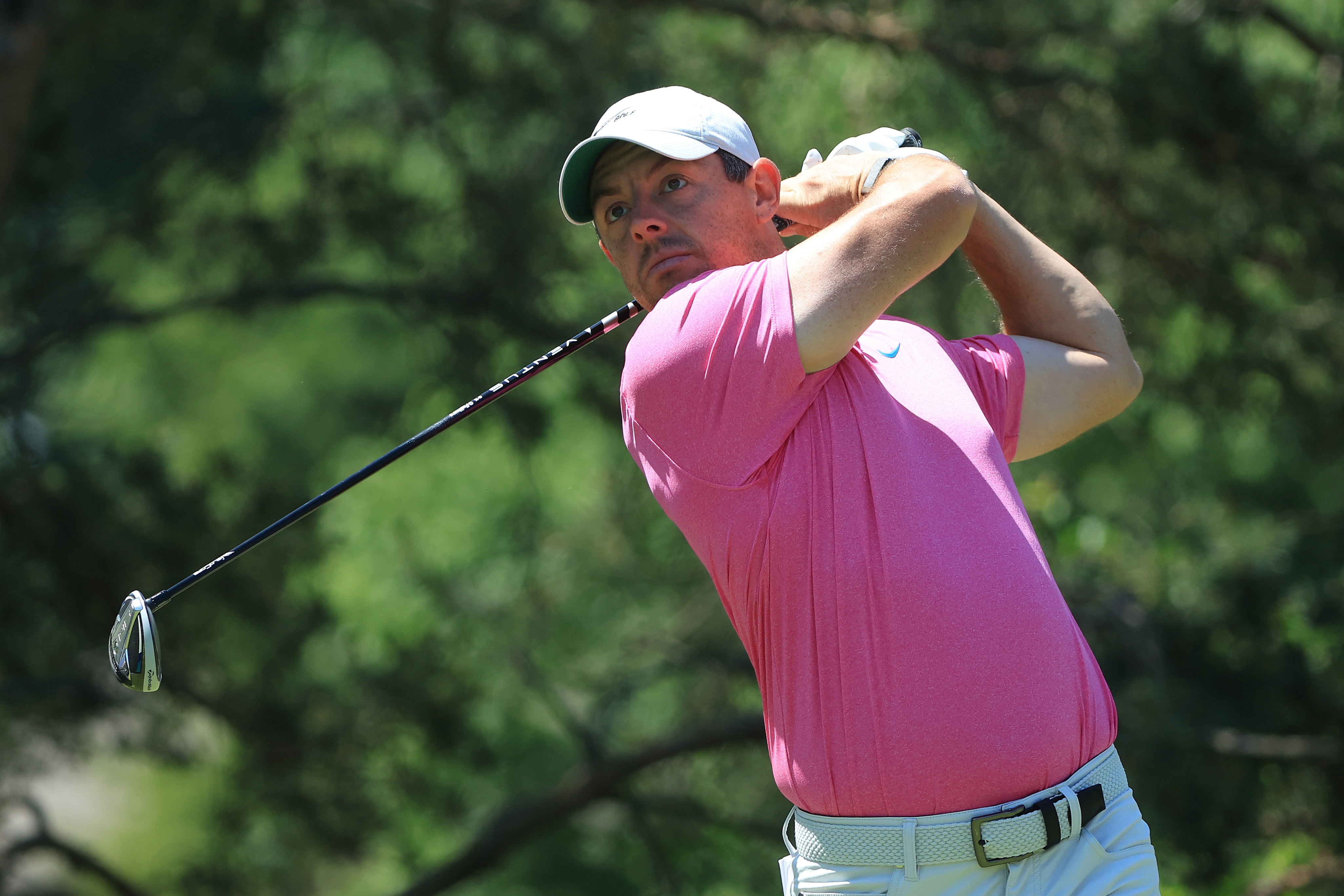 DUBLIN, OHIO - JUNE 05: Rory McIlroy of Northern Ireland plays his shot from the second tee during the final round of the Memorial Tournament presented by Workday at Muirfield Village Golf Club on June 05, 2022 in Dublin, Ohio. (Photo by Sam Greenwood/Getty Images)