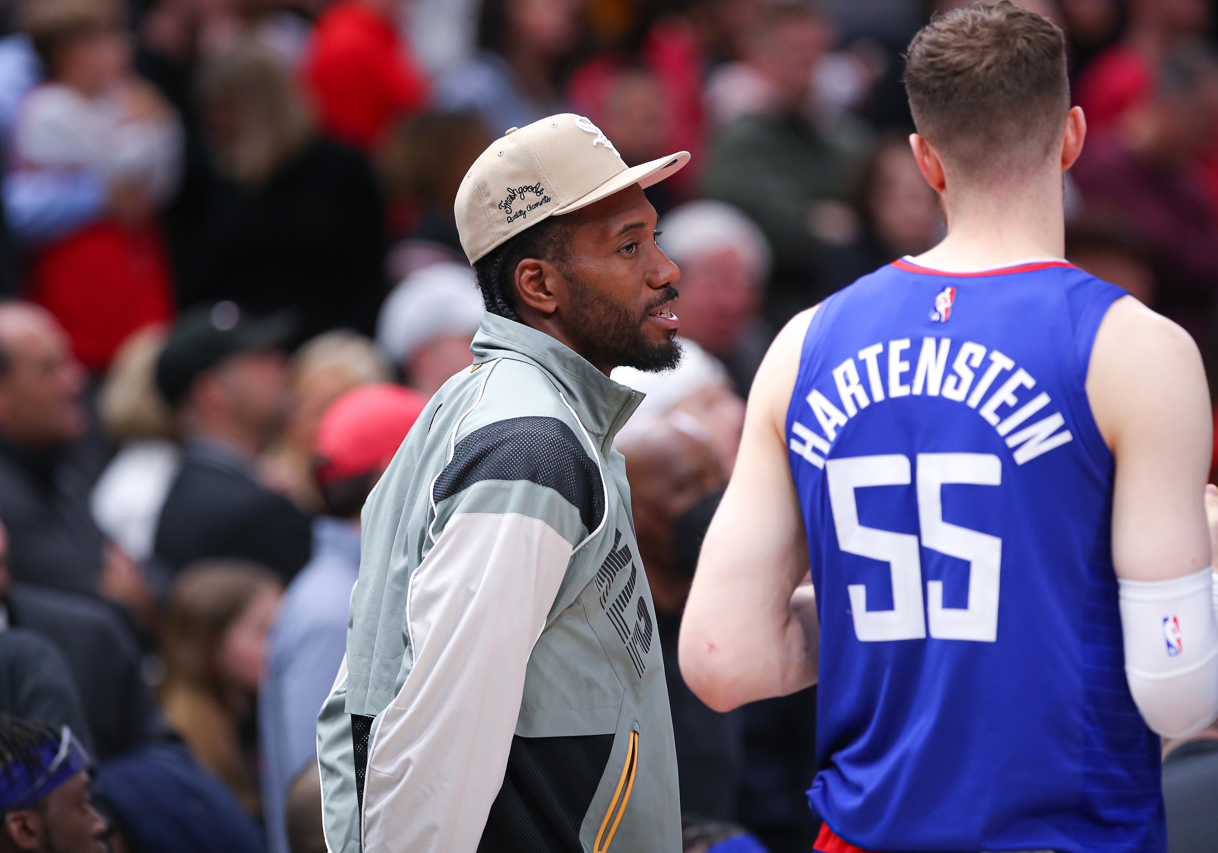 CHICAGO, IL - MARCH 31: Los Angeles Clippers forward Kawhi Leonard (2) chats with his teammate Los Angeles Clippers center Isaiah Hartenstein (55) during a NBA game between the Los Angeles Clippers and the Chicago Bulls on March 31, 2022 at the United Center in Chicago, IL. (Photo by Melissa Tamez/Icon Sportswire via Getty Images)