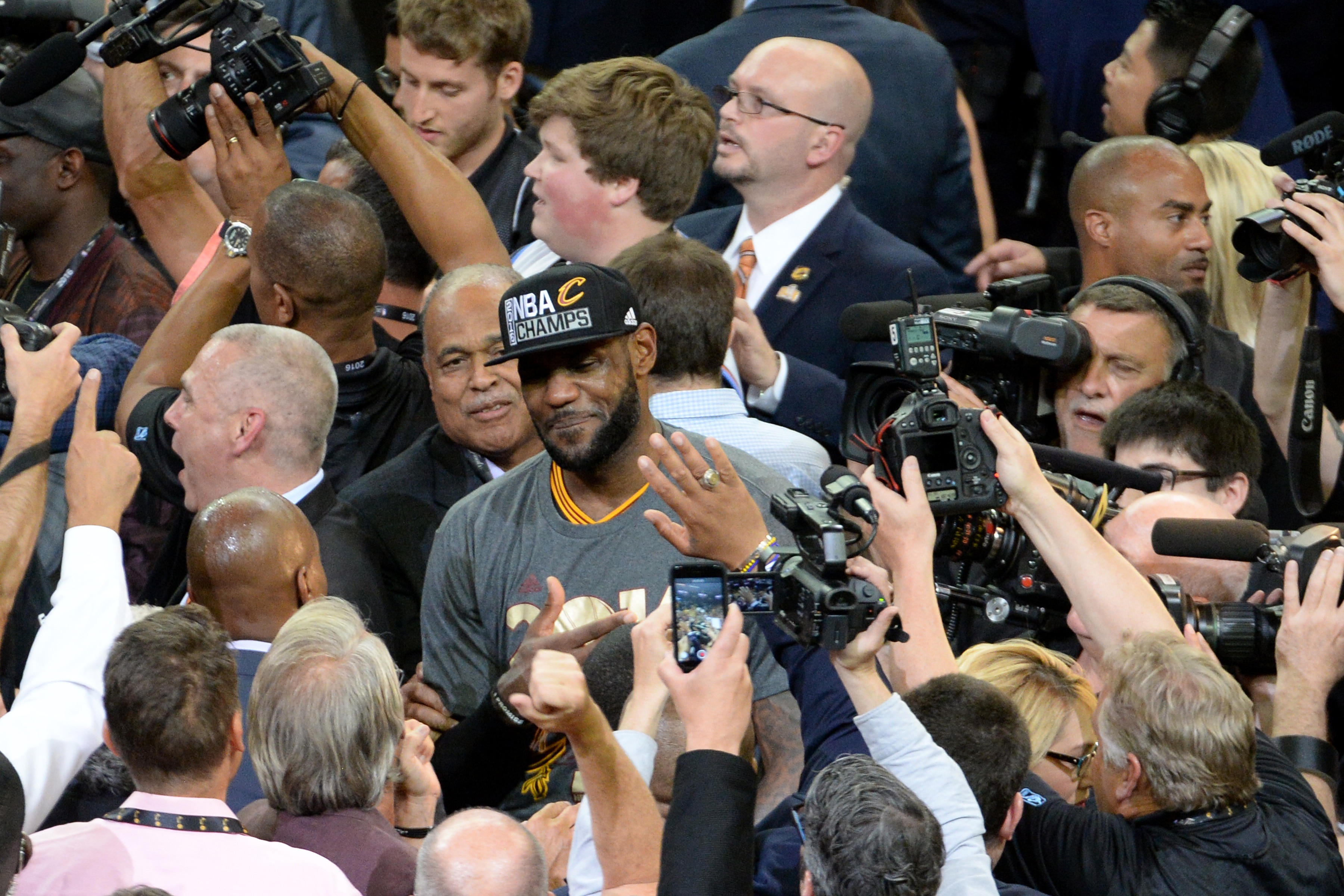 OAKLAND, CA - JUNE 19:  LeBron James #23 of the Cleveland Cavaliers celebrates after winning Game Seven of the 2016 NBA Finals against the Golden State Warriors on June 19, 2016 at ORACLE Arena in Oakland, California. NOTE TO USER: User expressly acknowledges and agrees that, by downloading and or using this photograph, user is consenting to the terms and conditions of Getty Images License Agreement. Mandatory Copyright Notice: Copyright 2016 NBAE (Photo by Garrett Ellwood/NBAE via Getty Images)