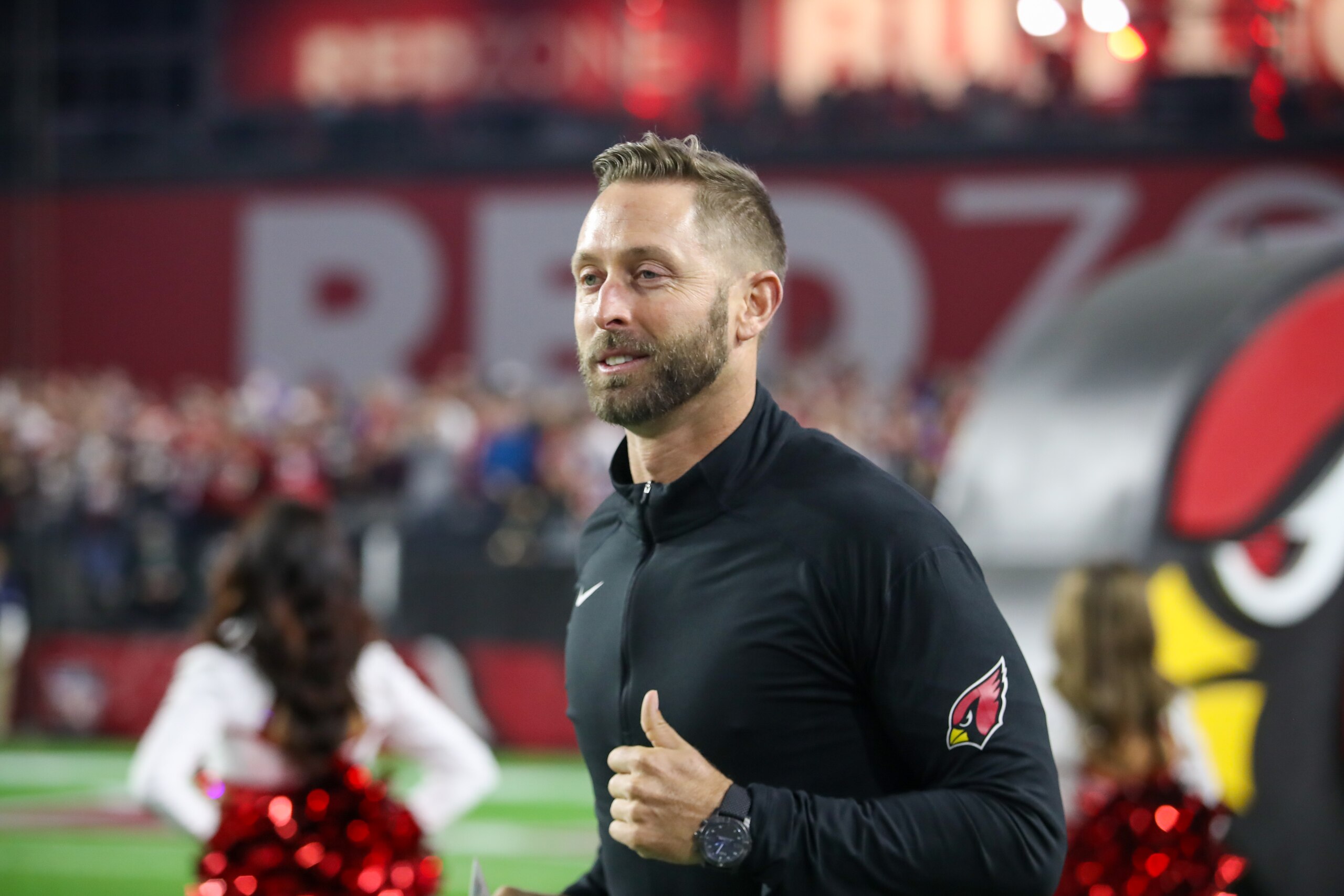 GLENDALE, AZ - DECEMBER 13: Arizona Cardinals head coach Kliff Kingsbury during the Los Angeles Rams vs Arizona Cardinals game on December 13, 2021, at State Farm Stadium in Glendale, AZ. (Photo by Jevone Moore/Icon Sportswire via Getty Images) GLENDALE, AZ - DECEMBER 13: Arizona Cardinals head coach Kliff Kingsbury during the Los Angeles Rams vs Arizona Cardinals game on December 13, 2021, at State Farm Stadium in Glendale, AZ. (Photo by Jevone Moore/Icon Sportswire via Getty Images)