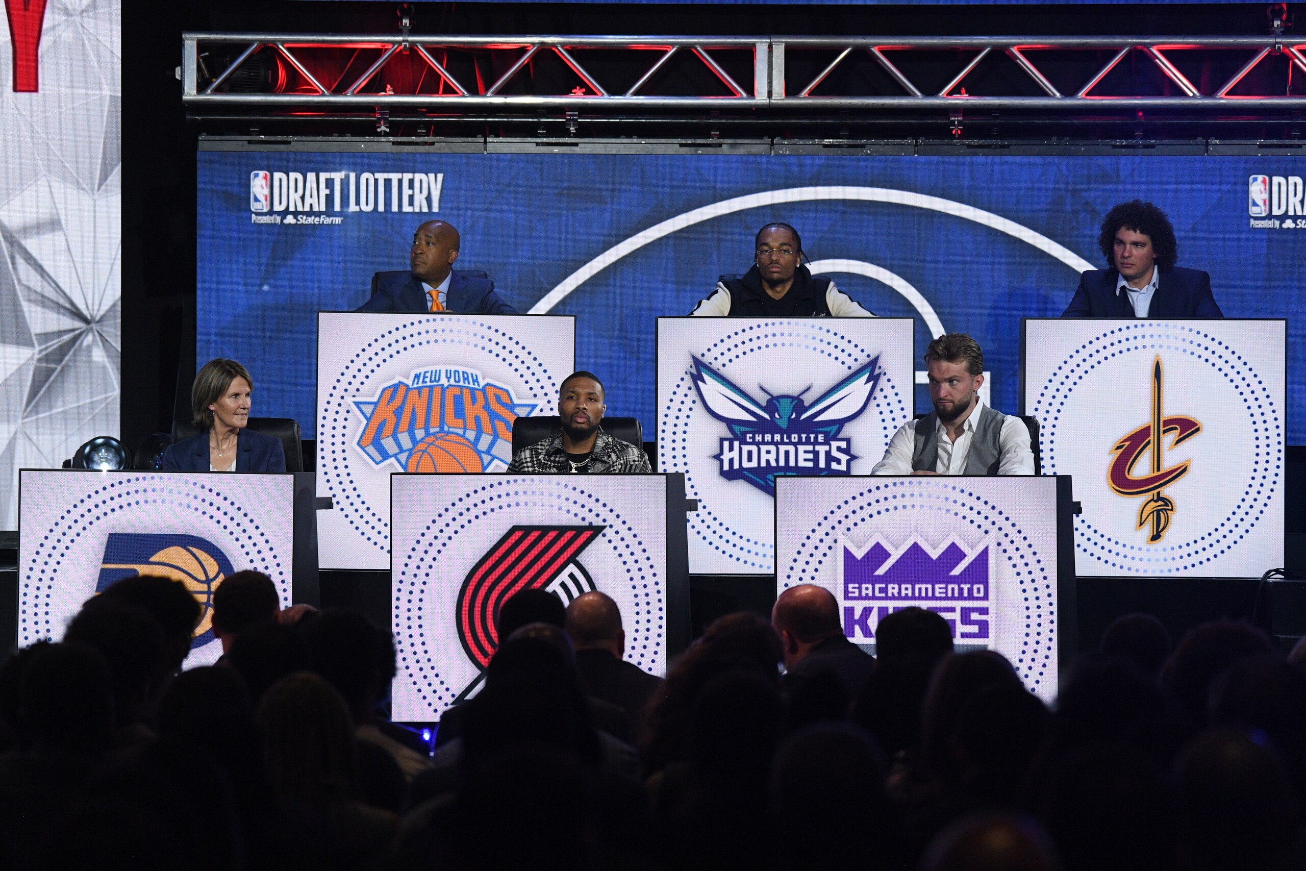 CHICAGO,IL - MAY 17: William Wesley, P.J. Washington #25 of the Charlotte Hornets, Anderson Varejao, Kelly Krauskopf, Damian Lillard #0 of the Portland Trail Blazers, and Domantas Sabonis #10 of the Sacramento Kings looks on during the 2022 NBA Draft Lottery at McCormick Place on May 17, 2022 in Chicago, Illinois. NOTE TO USER: User expressly acknowledges and agrees that, by downloading and or using this photograph, User is consenting to the terms and conditions of the Getty Images License Agreement. Mandatory Copyright Notice: Copyright 2022 NBAE (Photo by Chris Schwegler/NBAE via Getty Images)