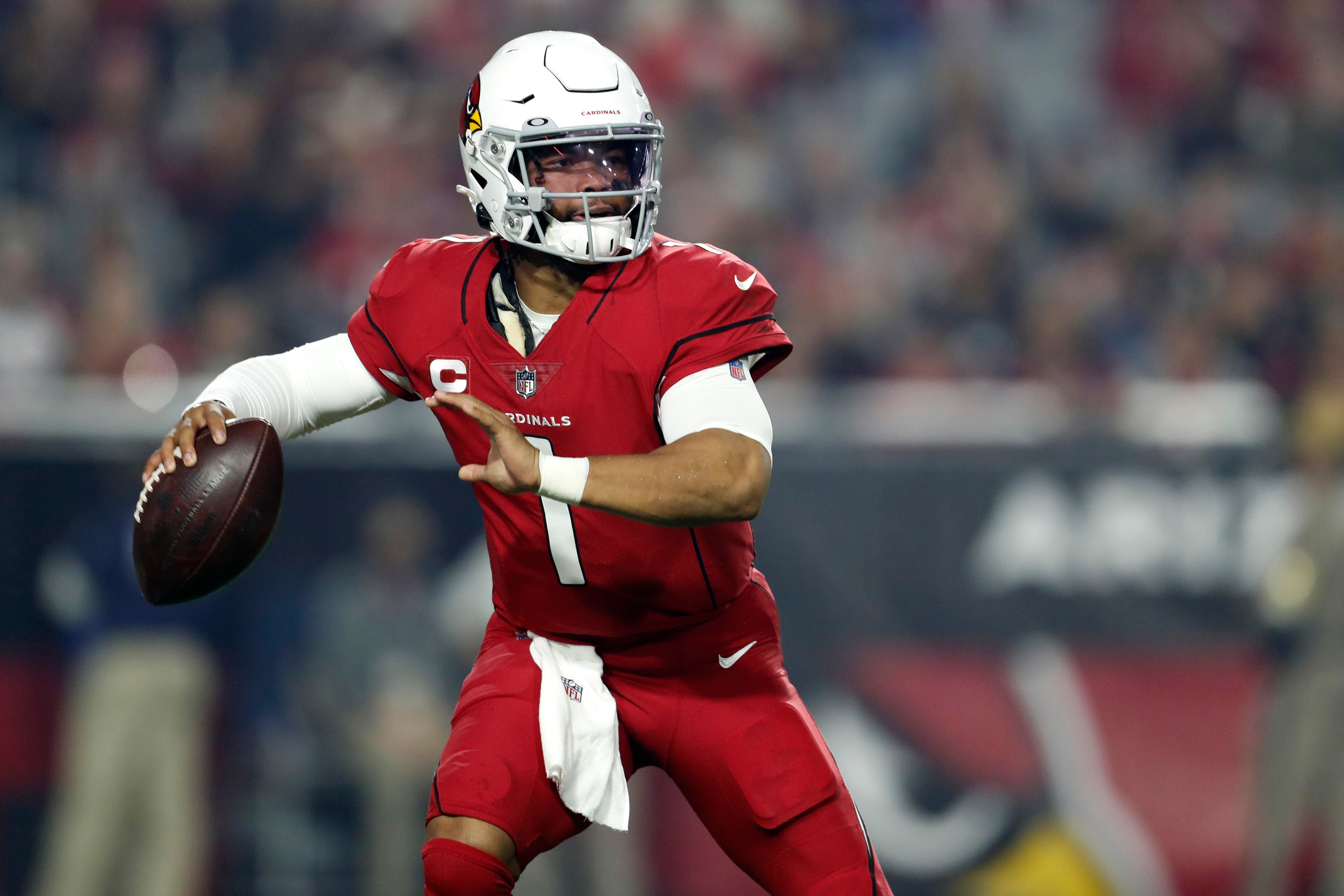 GLENDALE, ARIZONA - DECEMBER 25: Quarterback Kyler Murray #1 of the Arizona Cardinals throws during the first half of the game against the Indianapolis Colts at State Farm Stadium on December 25, 2021 in Glendale, Arizona. The Colts beat the Cardinals 22-16. (Photo by Chris Coduto/Getty Images)