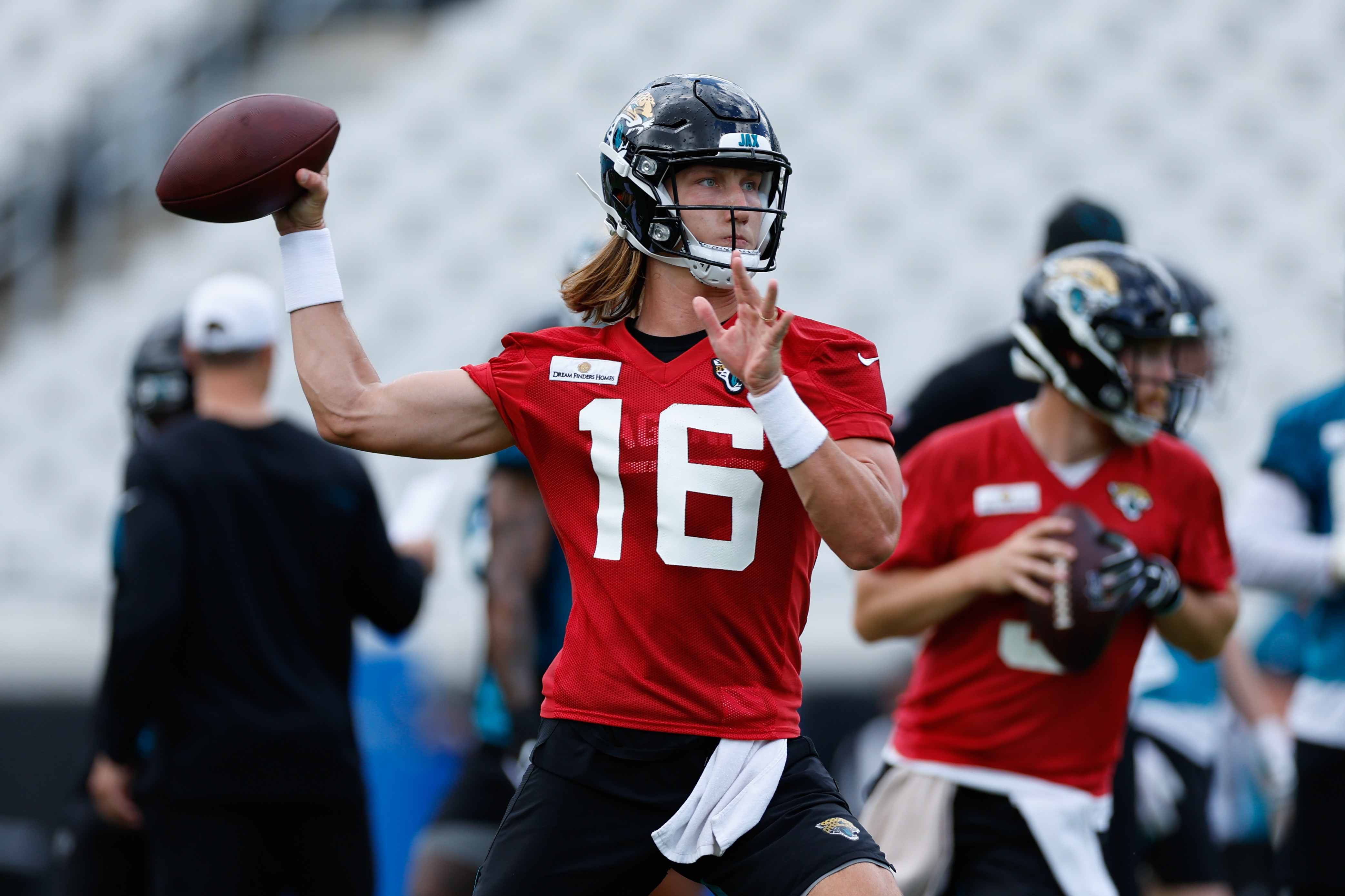 JACKSONVILLE, FL - MAY 31: Jacksonville Jaguars Quarterback Trevor Lawrence (16) during Jacksonville Jaguars OTA Offseason Workouts on May 31, 2022 at TIAA Bank Field in Jacksonville, Fl. (Photo by David Rosenblum/Icon Sportswire via Getty Images)