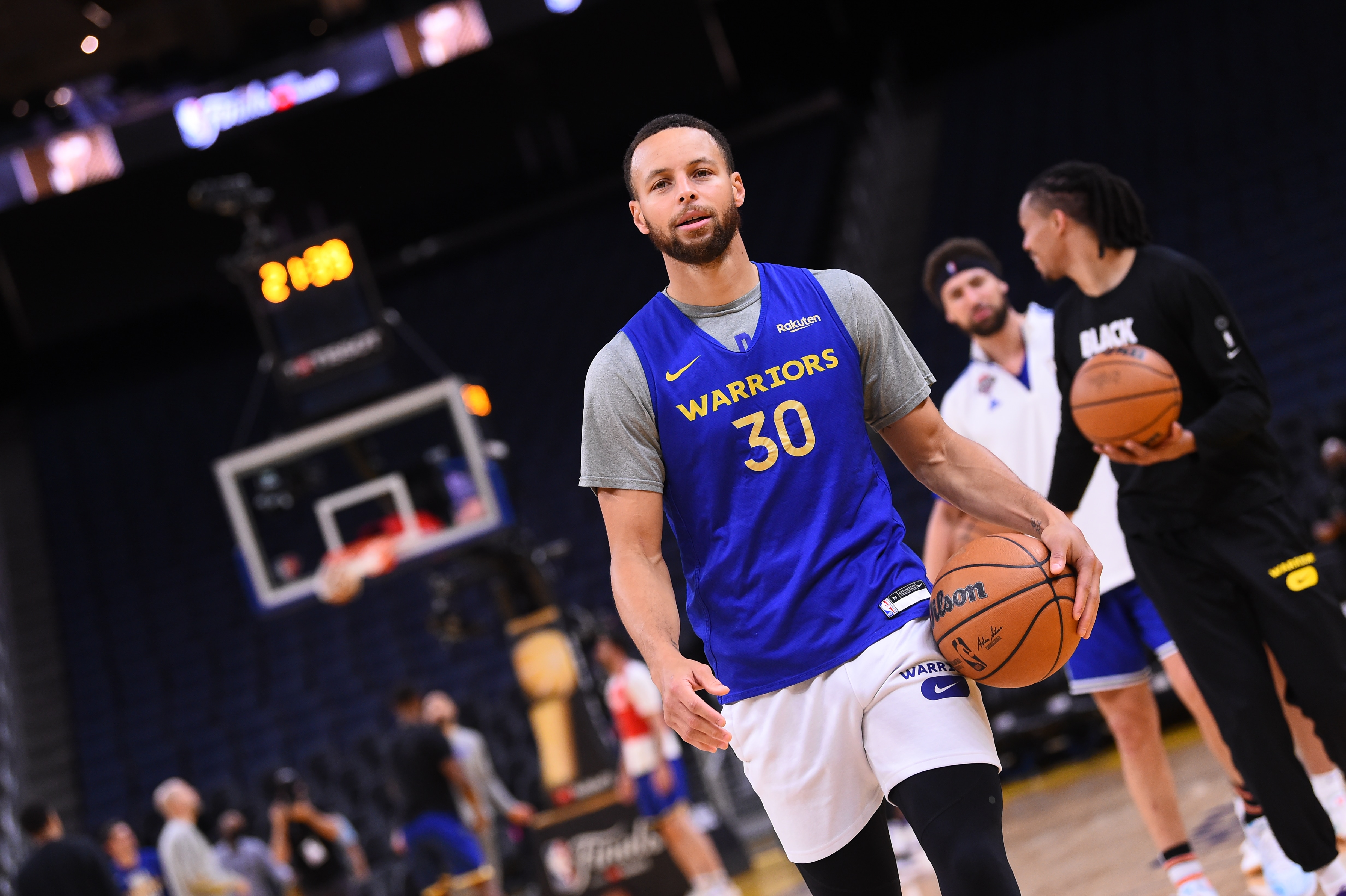 SAN FRANCISCO, CA - JUNE 12:  Stephen Curry of the Golden State Warriors participates during 2022 NBA Finals Practice and Media Availability on June 12, 2022 at Chase Center in San Francisco, California. NOTE TO USER: User expressly acknowledges and agrees that, by downloading and or using this photograph, user is consenting to the terms and conditions of Getty Images License Agreement. Mandatory Copyright Notice: Copyright 2022 NBAE (Photo by Noah Graham/NBAE via Getty Images)