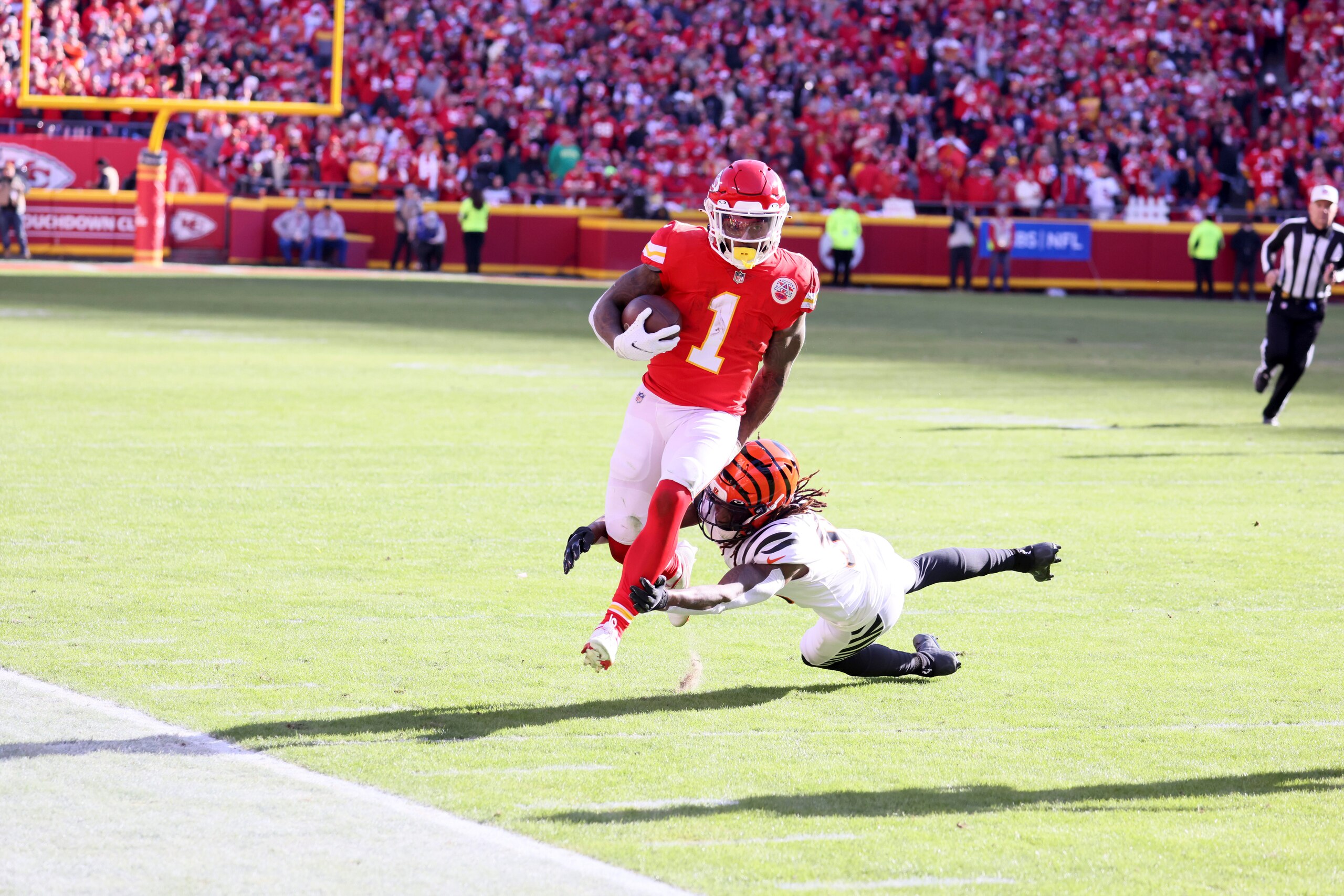 Football: NFL Playoffs: Kansas City Chiefs  Jerick McKinnon (1)) in action vs Cincinnati Bengals at Arrowhead Stadium. Kansas City, MO 1/30/2022 CREDIT: David E. Klutho (Photo by David E. Klutho/Sports Illustrated via Getty Images) (Set Number: X163917 TK1)
