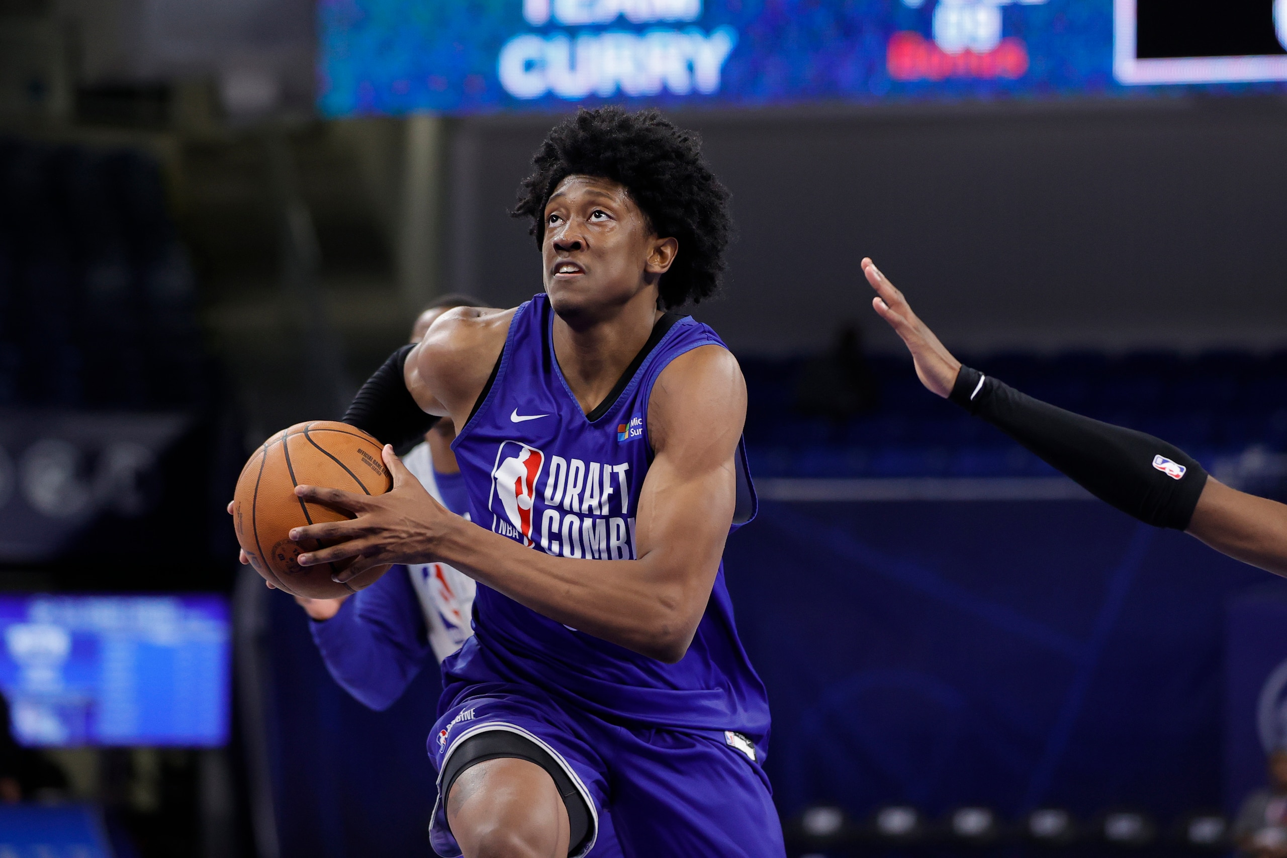CHICAGO, IL - MAY 20: NBA Prospect, Jalen Williams dribbles the ball during the 2022 NBA Draft Combine on May 20, 2022 at the Wintrust Arena in Chicago, Illinois. NOTE TO USER: User expressly acknowledges and agrees that, by downloading and or using this photograph, user is consenting to the terms and conditions of the Getty Images License Agreement.  Mandatory Copyright Notice: Copyright 2022 NBAE (Photo by Kamil Krzaczynski/NBAE via Getty Images)