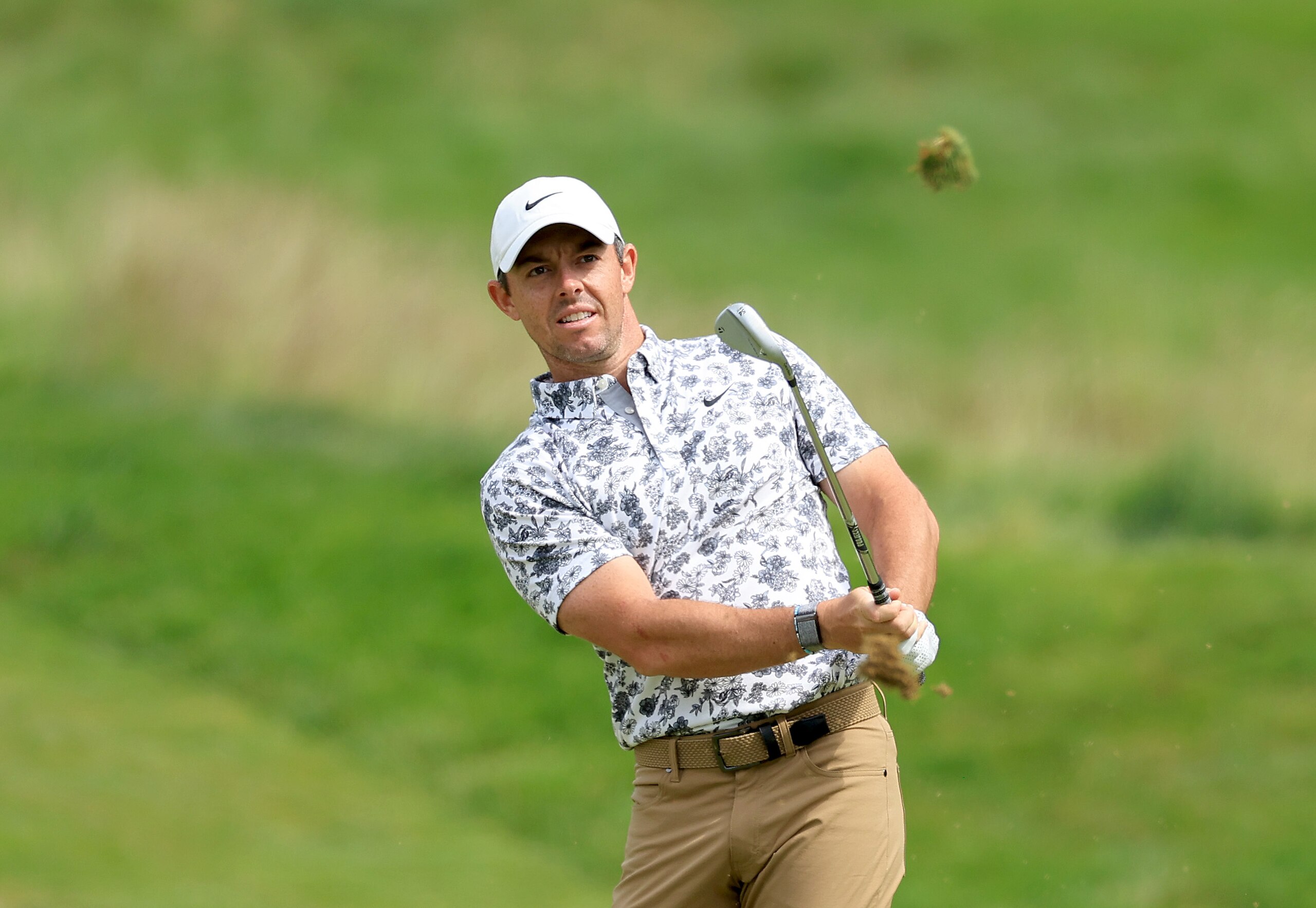 BROOKLINE, MASSACHUSETTS - JUNE 16: Rory McIlroy of Northern Ireland plays his second shot on the 17th hole during the first round of the 2022 U.S.Open Championship at The Country Club on June 16, 2022 in Brookline, Massachusetts. (Photo by David Cannon/Getty Images)
