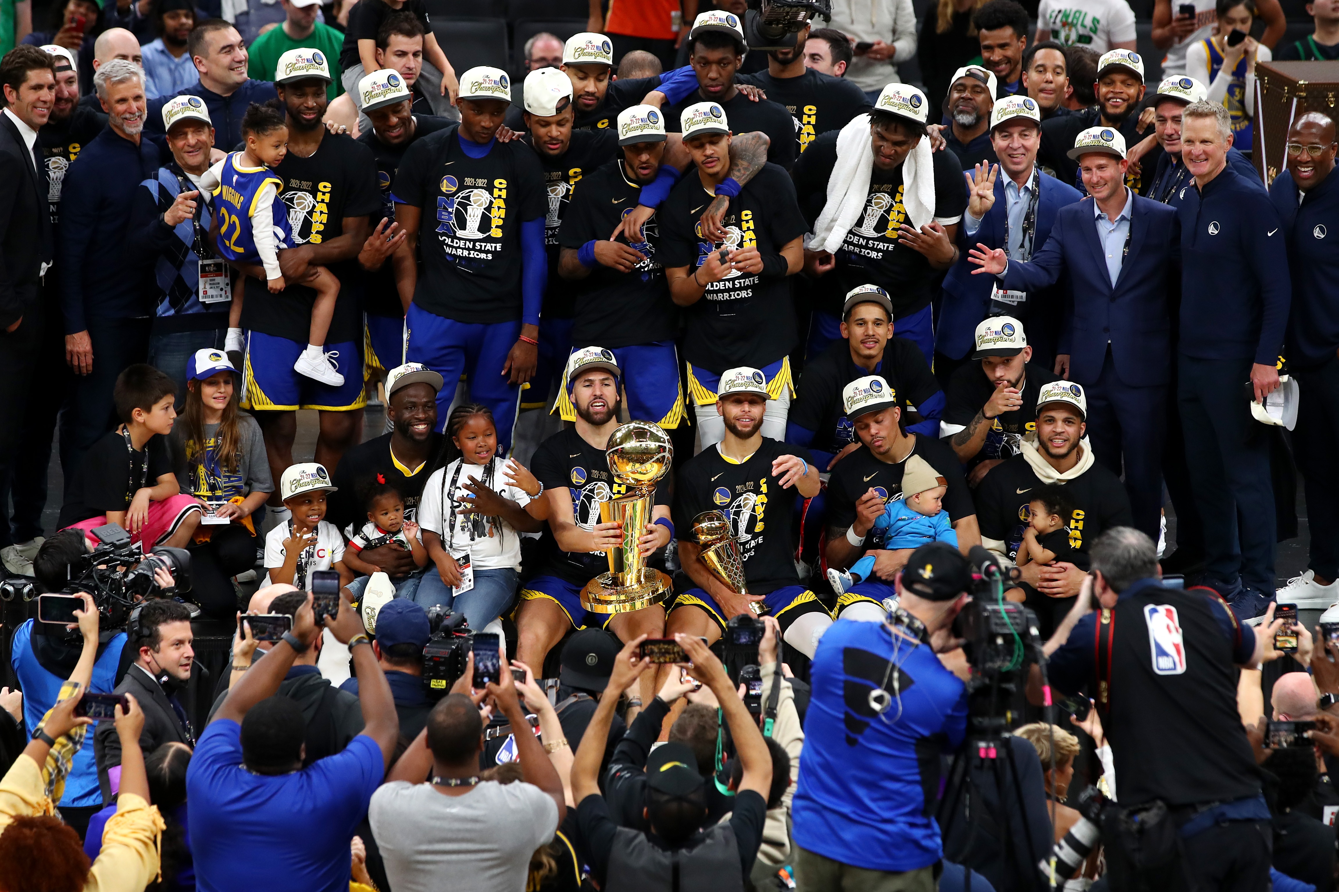 BOSTON, MASSACHUSETTS - JUNE 16: The Golden State Warriors pose for a photo after defeating the Boston Celtics 103-90 in Game Six to win the 2022 NBA Finals at TD Garden on June 16, 2022 in Boston, Massachusetts. NOTE TO USER: User expressly acknowledges and agrees that, by downloading and/or using this photograph, User is consenting to the terms and conditions of the Getty Images License Agreement. (Photo by Adam Glanzman/Getty Images)