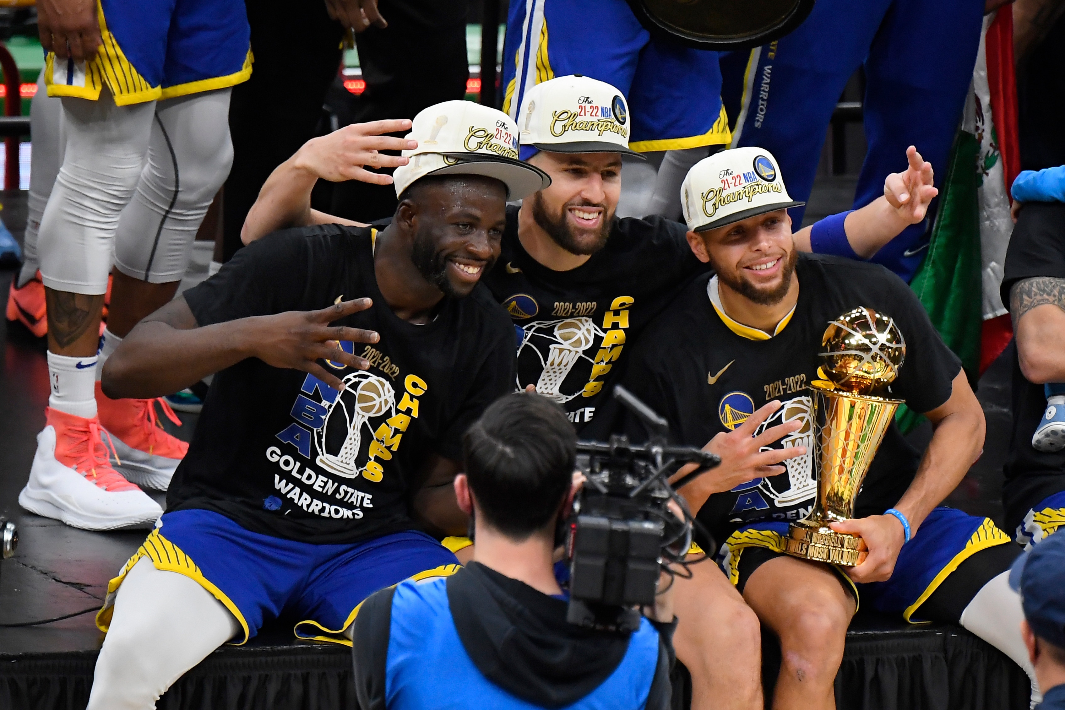 BOSTON, MA - JUNE 16: The Golden State Warriors pose for a photo with The Bill Russell NBA Finals MVP Award after Game Six of the 2022 NBA Finals on June 16, 2022 at TD Garden in Boston, Massachusetts. NOTE TO USER: User expressly acknowledges and agrees that, by downloading and or using this photograph, user is consenting to the terms and conditions of Getty Images License Agreement. Mandatory Copyright Notice: Copyright 2022 NBAE (Photo by Brian Babineau/NBAE via Getty Images)