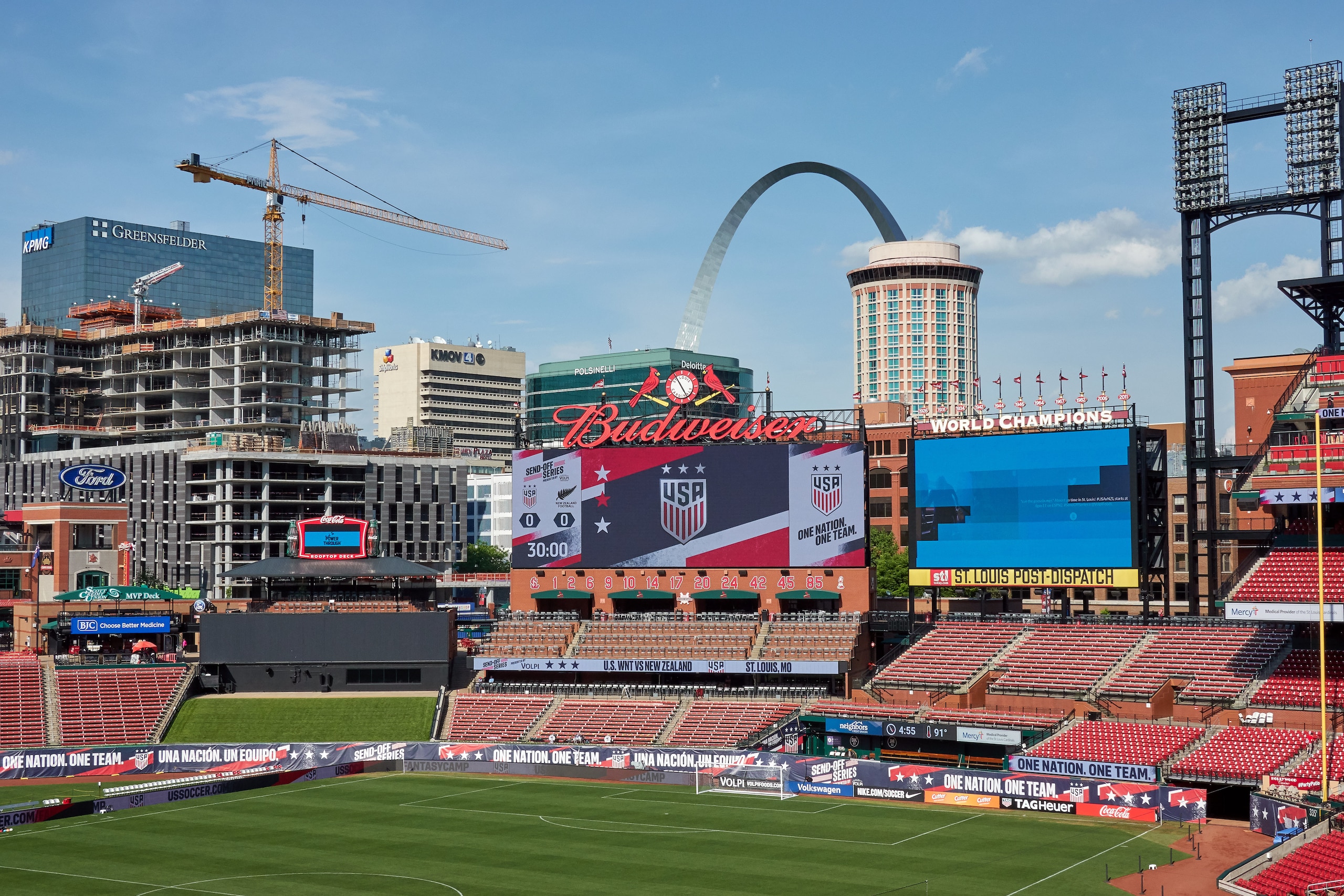 ST. LOUIS, MO - MAY 16: A general view of Busch Stadium with the Gateway Arch and the downtown skyline is seen prior to game action during an international friendly match between the United States woman's national team and the New Zealand women's national team on May 16, 2019 at Busch Stadium, in St. Louis, MO. (Photo by Robin Alam/Icon Sportswire via Getty Images)