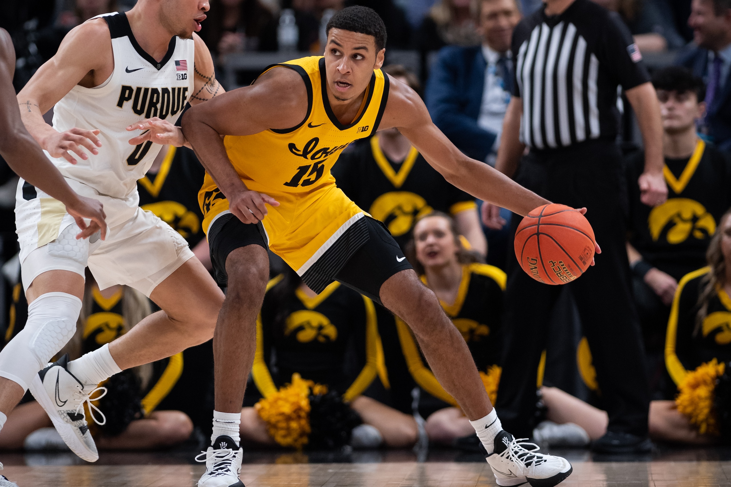 INDIANAPOLIS, IN - MARCH 13: Iowa Hawkeyes forward Keegan Murray (15) backs into the post against Purdue Boilermakers forward Mason Gillis (0) during the mens Big Ten tournament college basketball game between the Iowa Hawkeyes and Purdue Boilermakers on March 13, 2022, at Gainbridge Fieldhouse in Indianapolis, IN. (Photo by Zach Bolinger/Icon Sportswire via Getty Images)