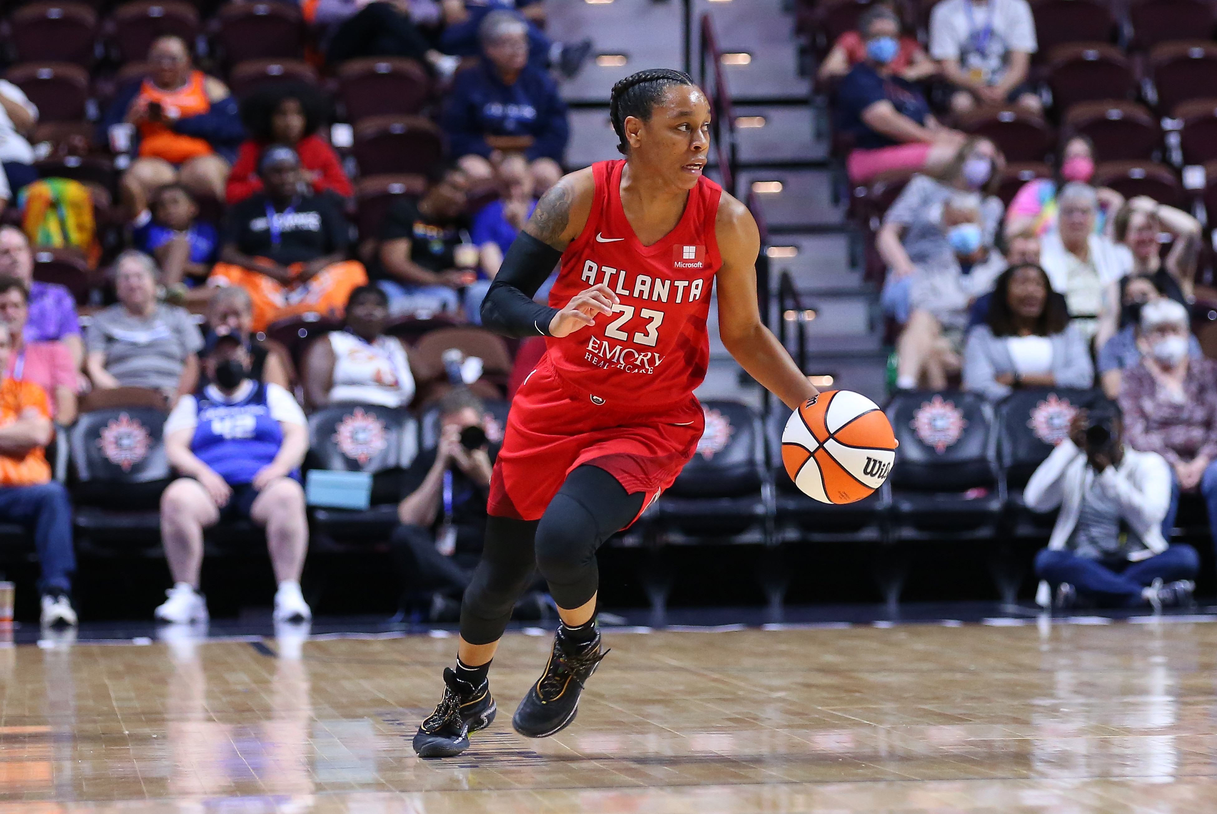 UNCASVILLE, CT - JUNE 15: Atlanta Dream guard Asia Durr (23) in action during the WNBA game between Atlanta Dream and Connecticut Sun on June 15, 2022, at Mohegan Sun Arena in Uncasville, CT. (Photo by M. Anthony Nesmith/Icon Sportswire via Getty Images)