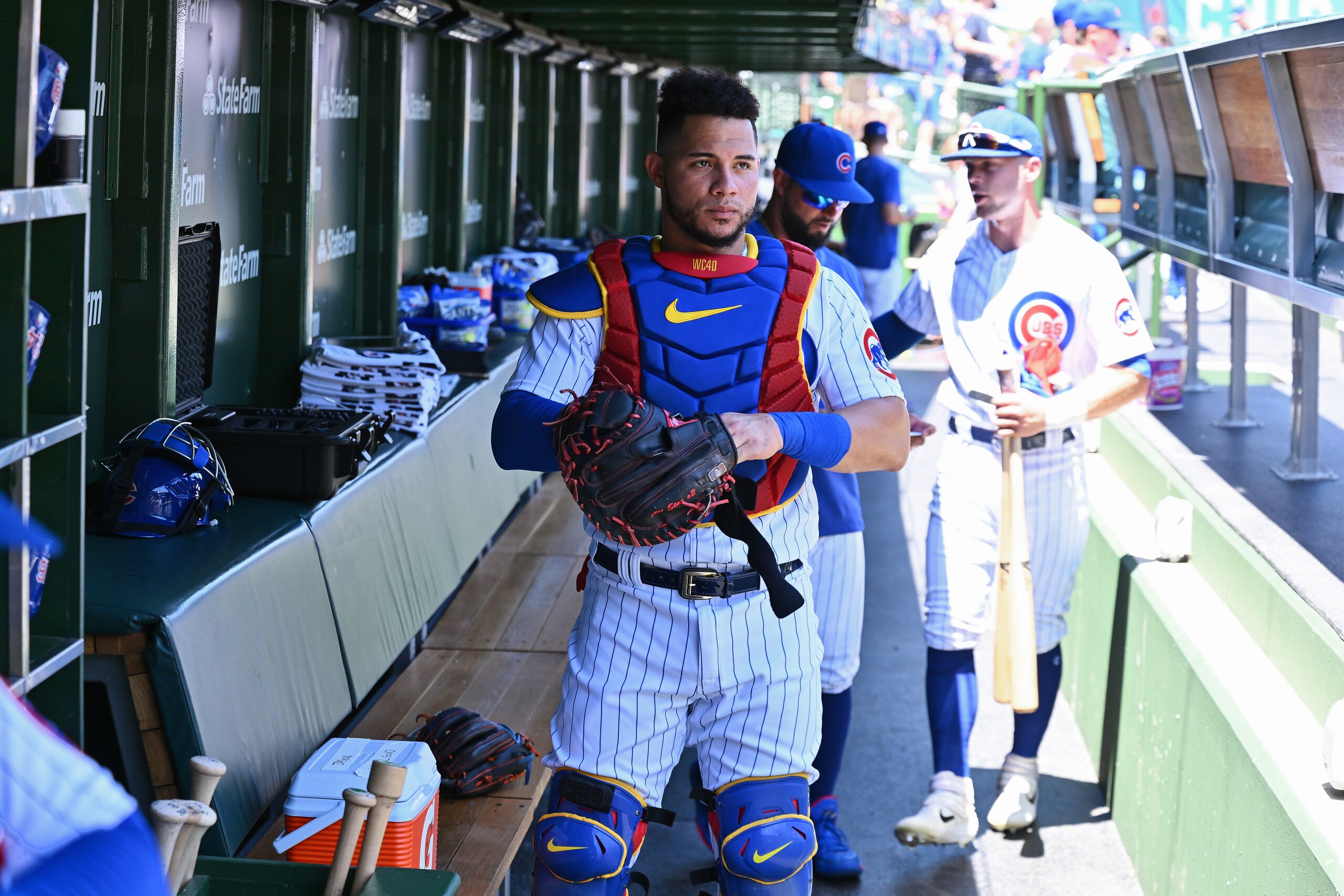 CHICAGO, IL - JUNE 16:  Willson Contreras #40 of the Chicago Cubs prepares to take the field before a game against the San Diego Padres at Wrigley Field on June 16, 2022 in Chicago, Illinois.  (Photo by Jamie Sabau/Getty Images)