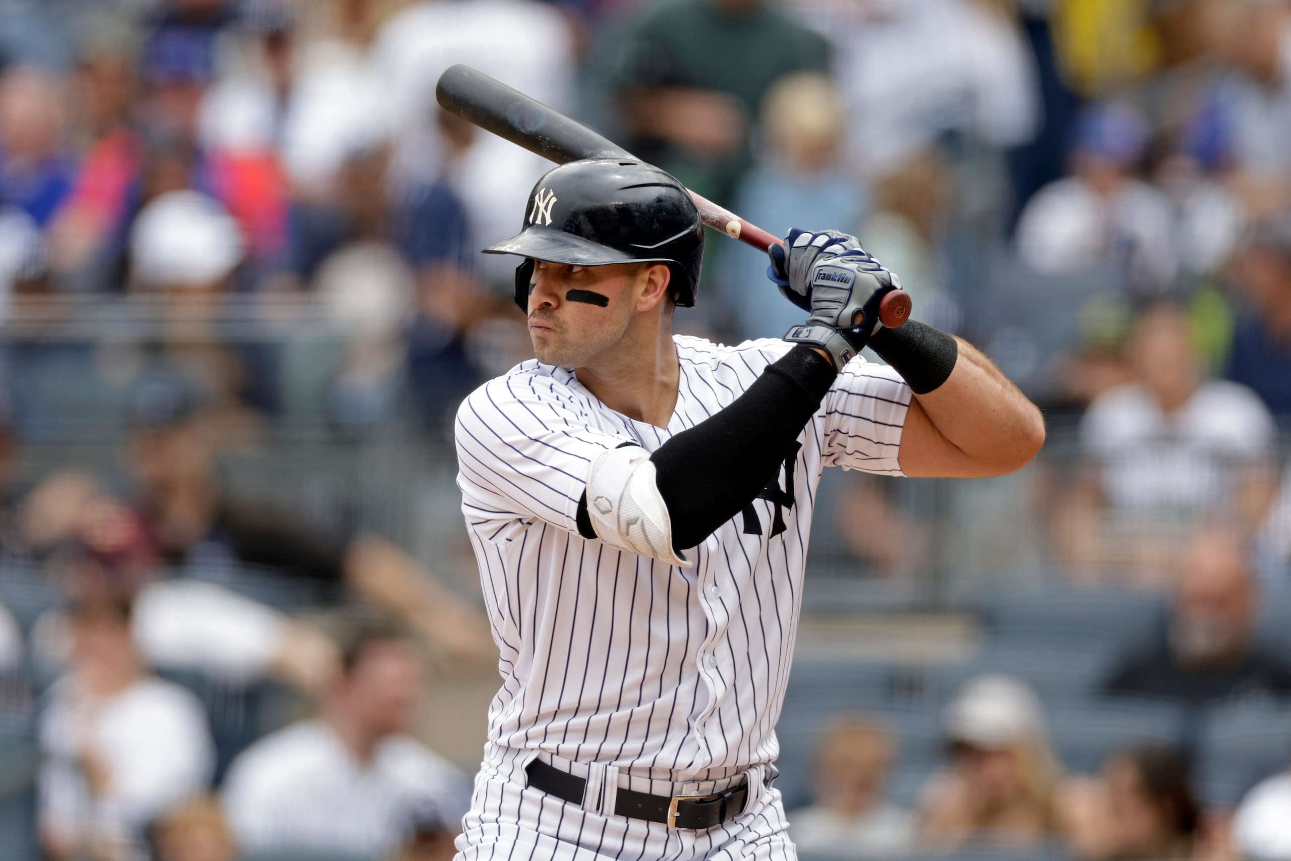 NEW YORK, NY - JUNE 12: Joey Gallo #13 of the New York Yankees at bat against the Chicago Cubs during the first inning at Yankee Stadium on June 12, 2022 in New York City. (Photo by Adam Hunger/Getty Images)