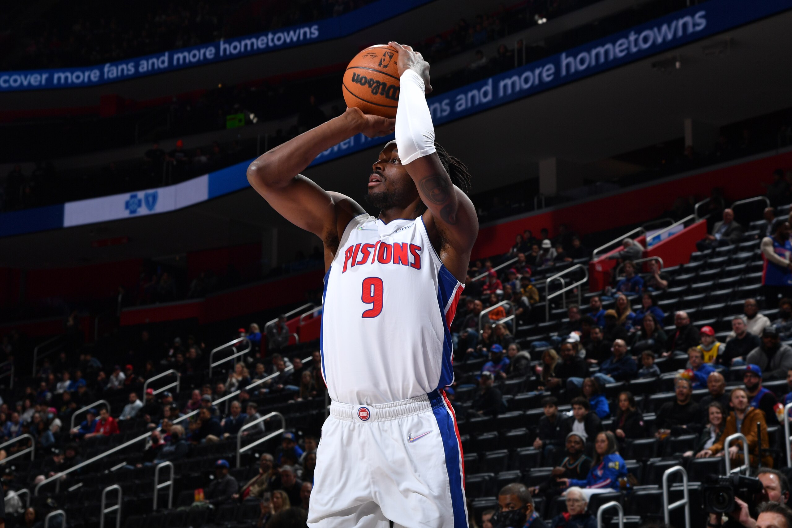 DETROIT, MI - MARCH 23: Jerami Grant #9 of the Detroit Pistons shoots the ball during the game against the Atlanta Hawks on March 23, 2022 at Little Caesars Arena in Detroit, Michigan. NOTE TO USER: User expressly acknowledges and agrees that, by downloading and/or using this photograph, User is consenting to the terms and conditions of the Getty Images License Agreement. Mandatory Copyright Notice: Copyright 2022 NBAE (Photo by Chris Schwegler/NBAE via Getty Images)