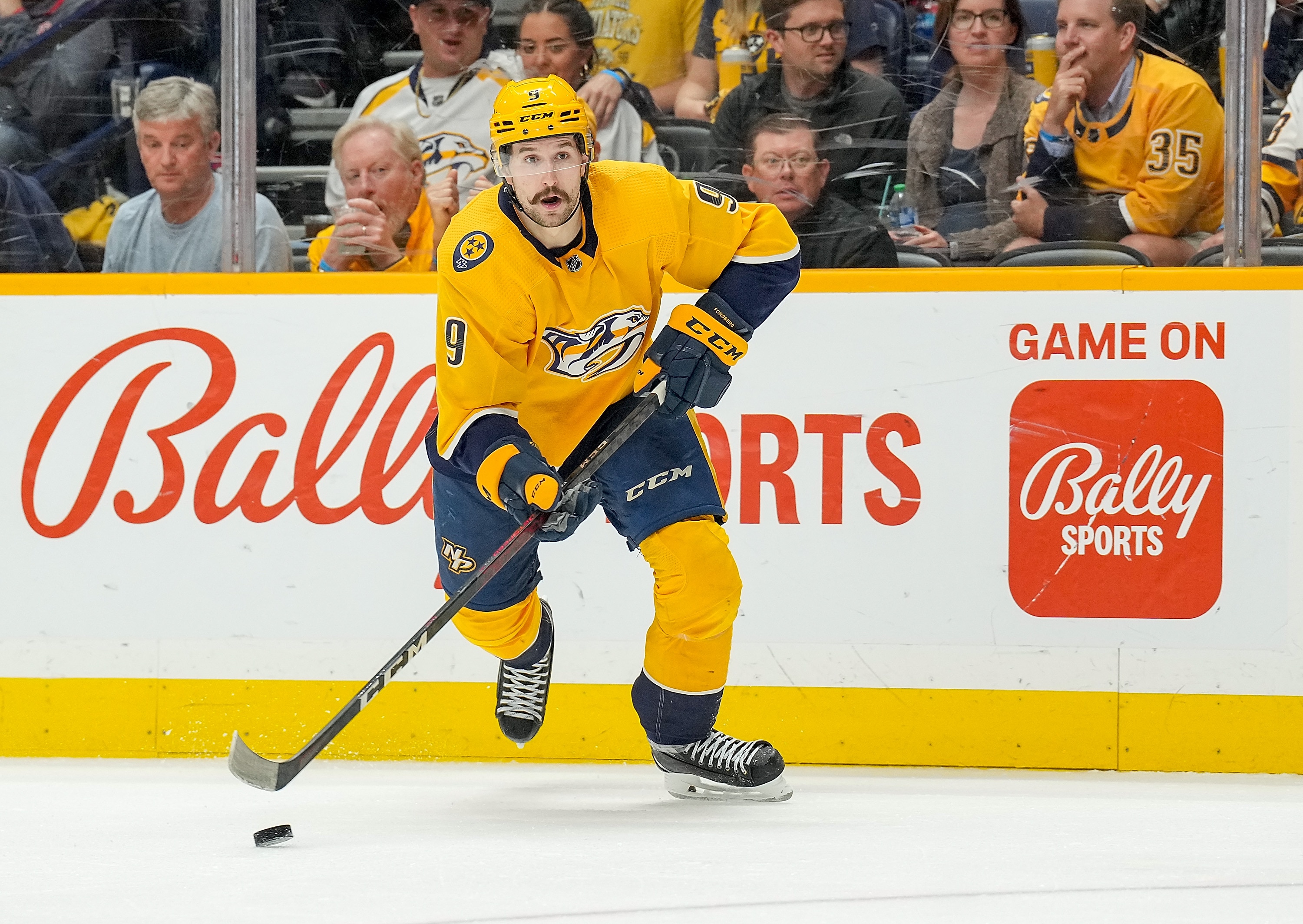 NASHVILLE, TN - MAY 9: Filip Forsberg #9 of the Nashville Predators skates against the Colorado Avalanche in Game Four of the First Round of the 2022 Stanley Cup Playoffs at Bridgestone Arena on May 9, 2022 in Nashville, Tennessee. (Photo by John Russell/NHLI via Getty Images)