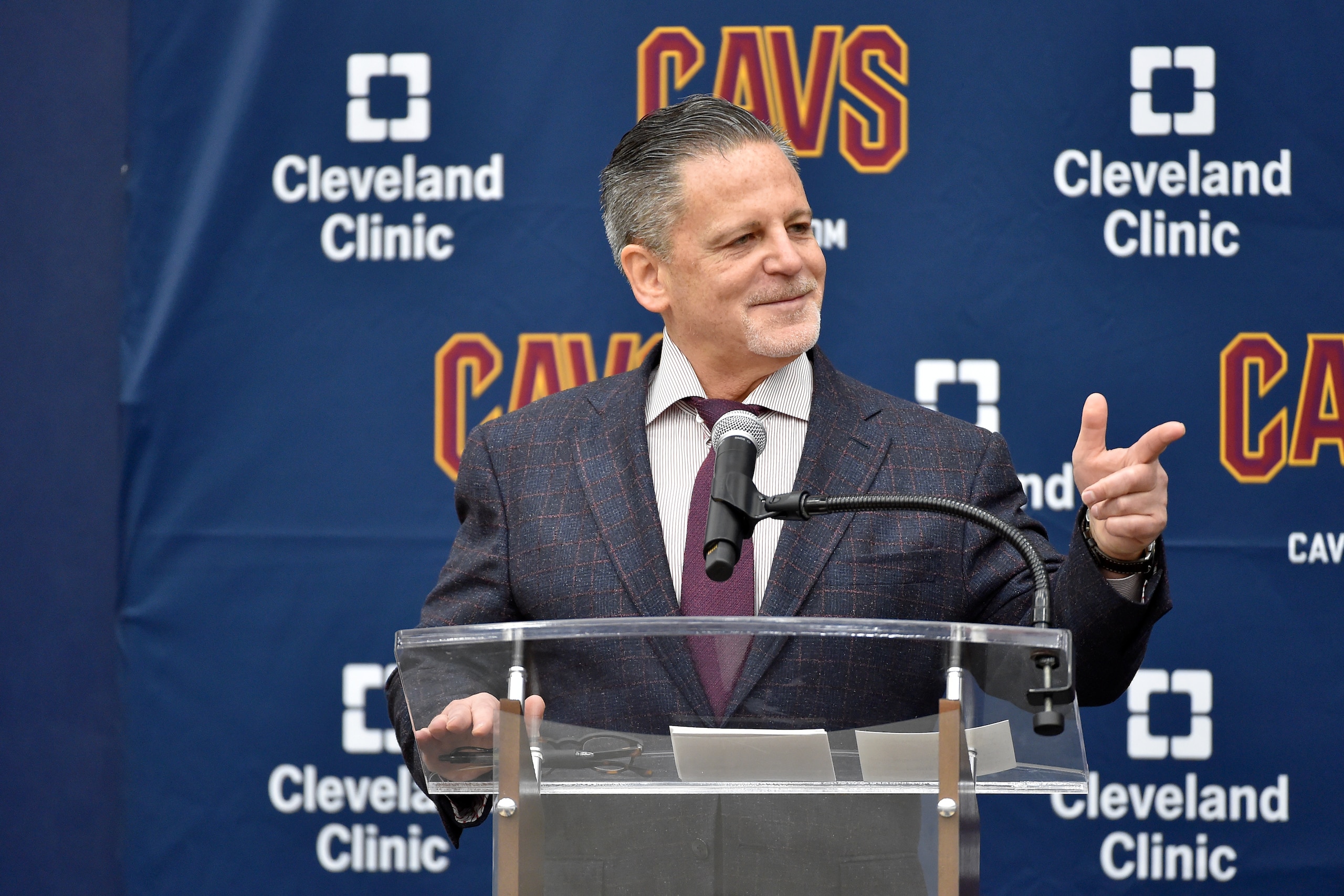 INDEPENDENCE, OH - MAY 21: Dan Gilbert, owner of the Cleveland Cavaliers, introduces John Beilein as the new head coach during a press conference on May 21, 2019 at Cleveland Clinic Courts in Independence, Ohio. NOTE TO USER: User expressly acknowledges and agrees that, by downloading and/or using this photograph, user is consenting to the terms and conditions of the Getty Images License Agreement. Mandatory Copyright Notice: Copyright 2019 NBAE (Photo by David Liam Kyle/NBAE via Getty Images) INDEPENDENCE, OH - MAY 21: Dan Gilbert, owner of the Cleveland Cavaliers, introduces John Beilein as the new head coach during a press conference on May 21, 2019 at Cleveland Clinic Courts in Independence, Ohio. NOTE TO USER: User expressly acknowledges and agrees that, by downloading and/or using this photograph, user is consenting to the terms and conditions of the Getty Images License Agreement. Mandatory Copyright Notice: Copyright 2019 NBAE (Photo by David Liam Kyle/NBAE via Getty Images)