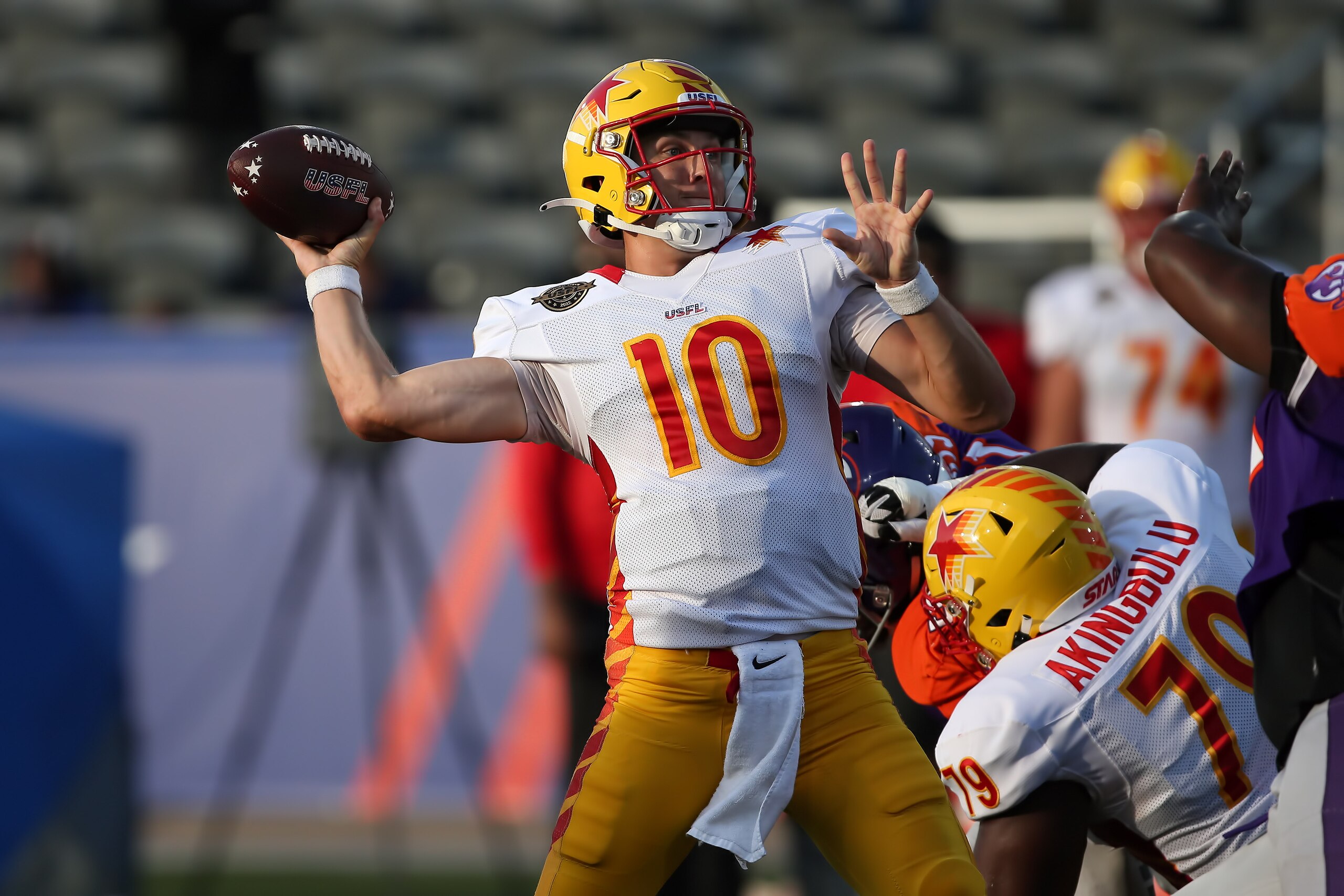 BIRMINGHAM, AL - JUNE 12: Philadelphia Stars quarterback Case Cookus (10) during the USFL game between the Philadelphia Stars and the Pittsburgh Maulers on June 12, 2022 at Protective Stadium in Birmingham, Alabama.  (Photo by Michael Wade/Icon Sportswire via Getty Images)