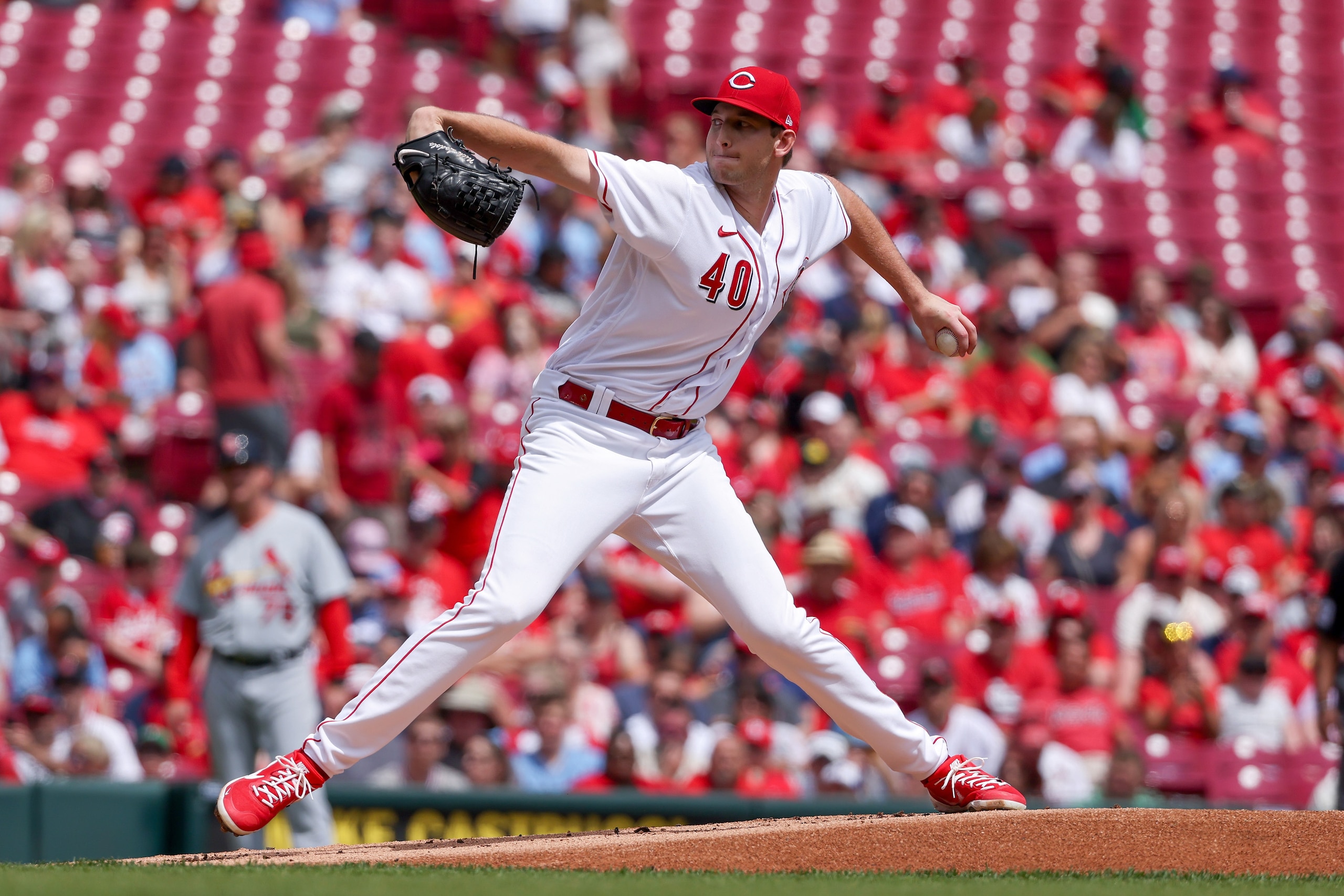 CINCINNATI, OHIO - APRIL 24: Nick Lodolo #40 of the Cincinnati Reds pitches in the first inning against the St. Louis Cardinals at Great American Ball Park on April 24, 2022 in Cincinnati, Ohio. (Photo by Dylan Buell/Getty Images)