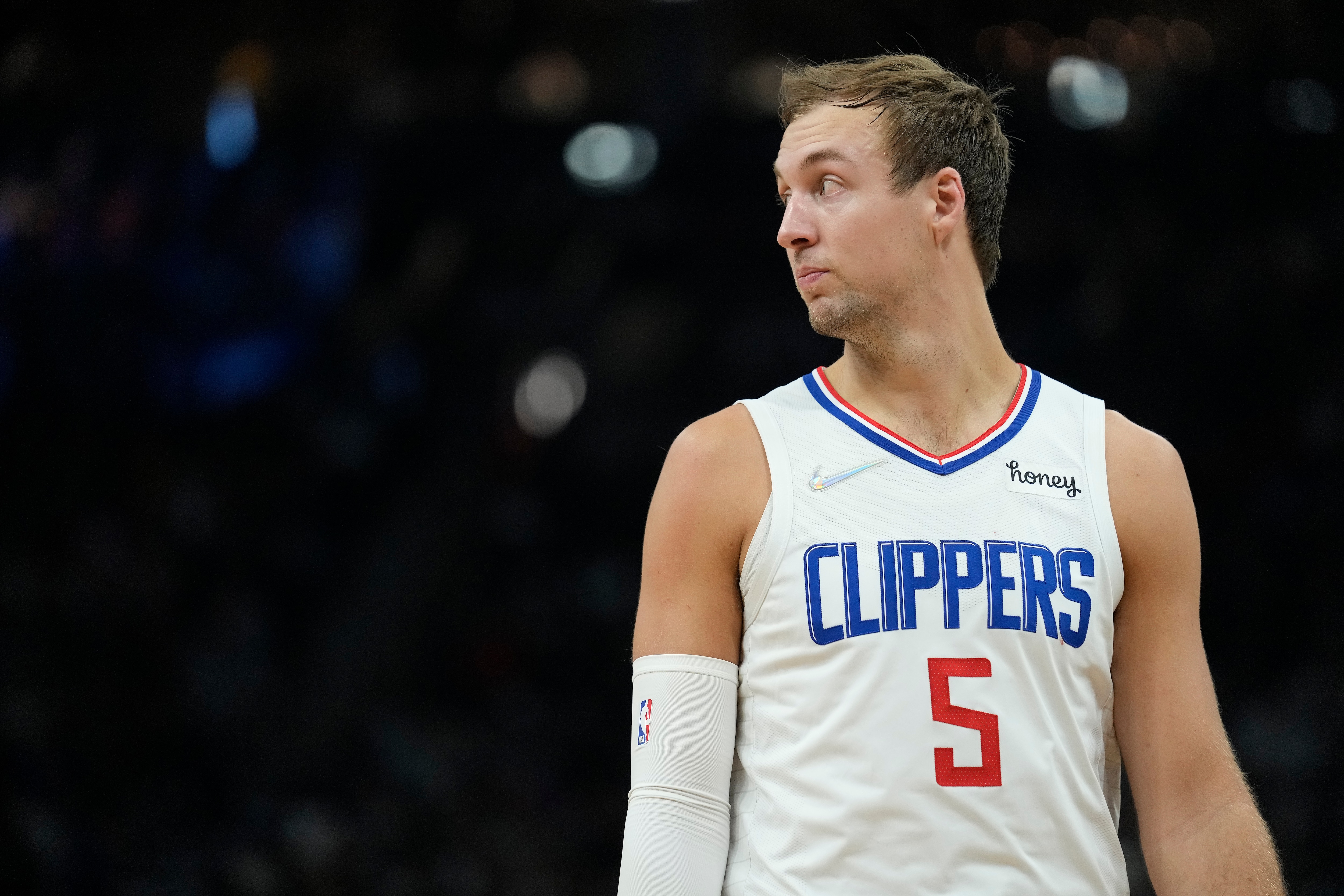 MILWAUKEE, WISCONSIN - APRIL 01: Luke Kennard #5 of the LA Clippers looks on against the Milwaukee Bucks during the first half at Fiserv Forum on April 01, 2022 in Milwaukee, Wisconsin. NOTE TO USER: User expressly acknowledges and agrees that, by downloading and or using this photograph, User is consenting to the terms and conditions of the Getty Images License Agreement. (Photo by Patrick McDermott/Getty Images)