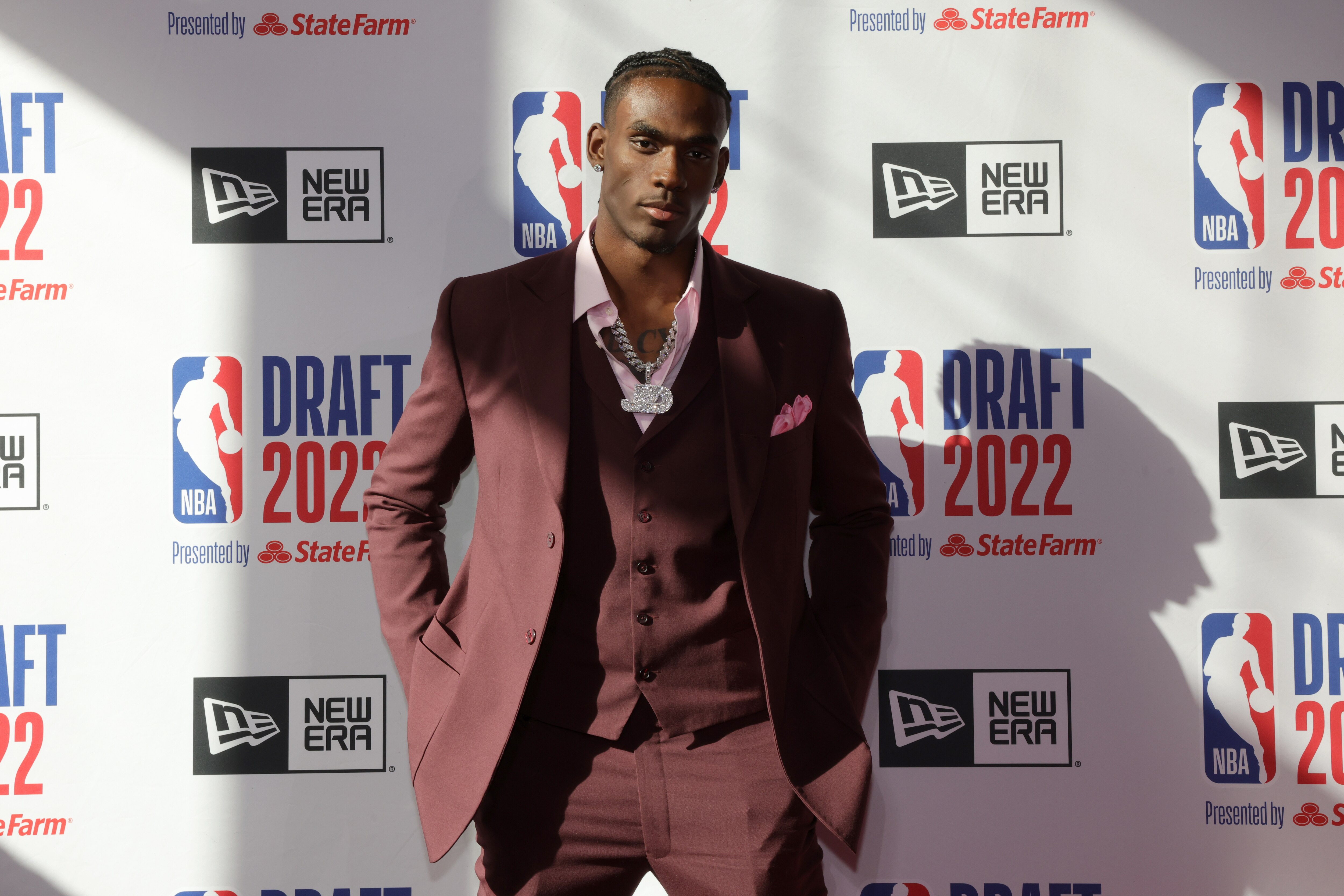 BROOKLYN, NY - JUNE 23: NBA Draft Prospect Jalen Duren arrives at the arena before the 2022 NBA Draft on June 23, 2022 at Barclays Center in Brooklyn, New York. NOTE TO USER: User expressly acknowledges and agrees that, by downloading and or using this photograph, User is consenting to the terms and conditions of the Getty Images License Agreement. Mandatory Copyright Notice: Copyright 2022 NBAE (Photo by Michael J. LeBrecht II/NBAE via Getty Images)