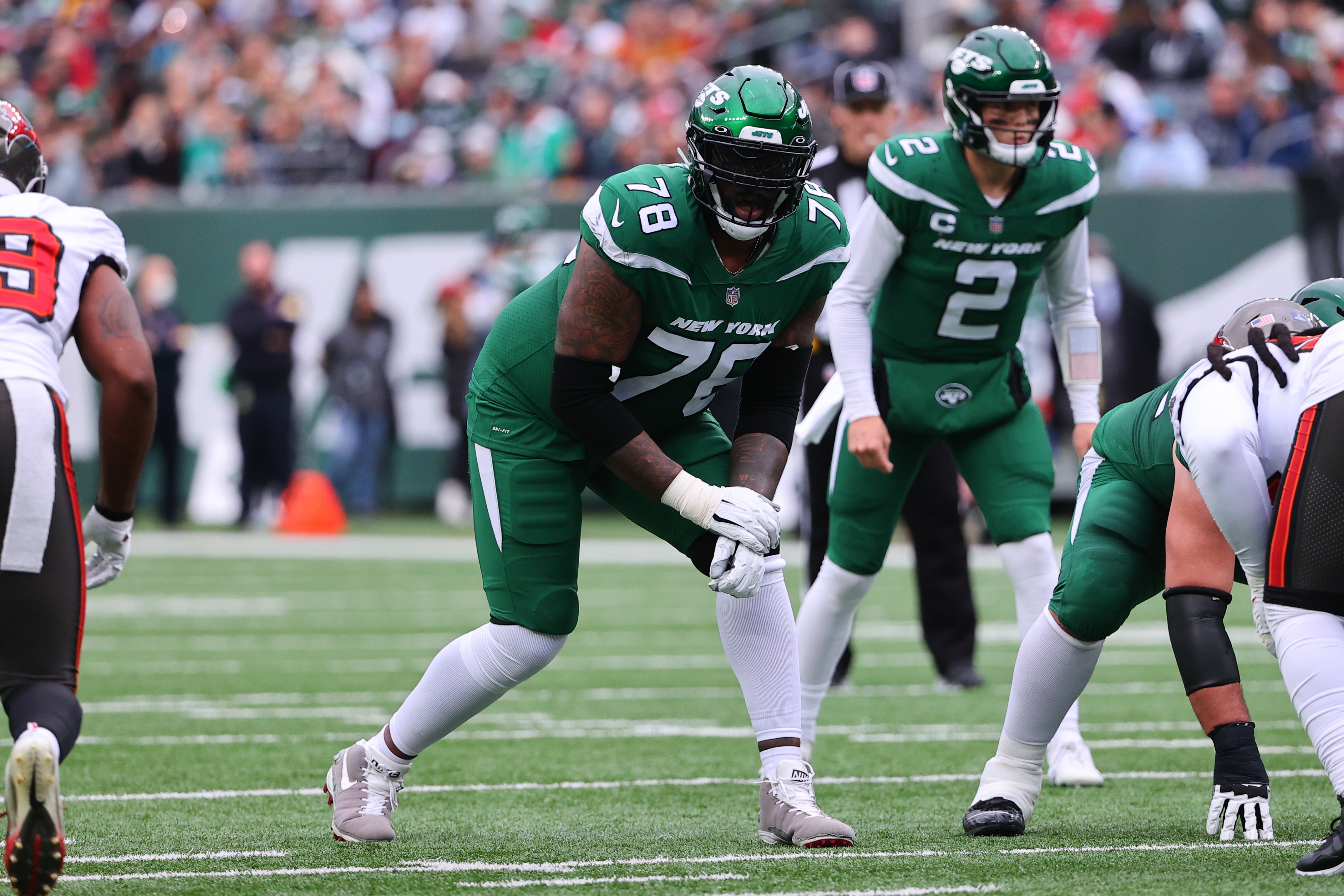 EAST RUTHERFORD, NJ - JANUARY 02:  York Jets offensive tackle Morgan Moses (78) during the National Football League game between the New York Jets and the Tampa Bay Buccaneers on January 2, 2022 at MetLife Stadium in East Rutherford, NJ.   (Photo by Rich Graessle/Icon Sportswire via Getty Images)