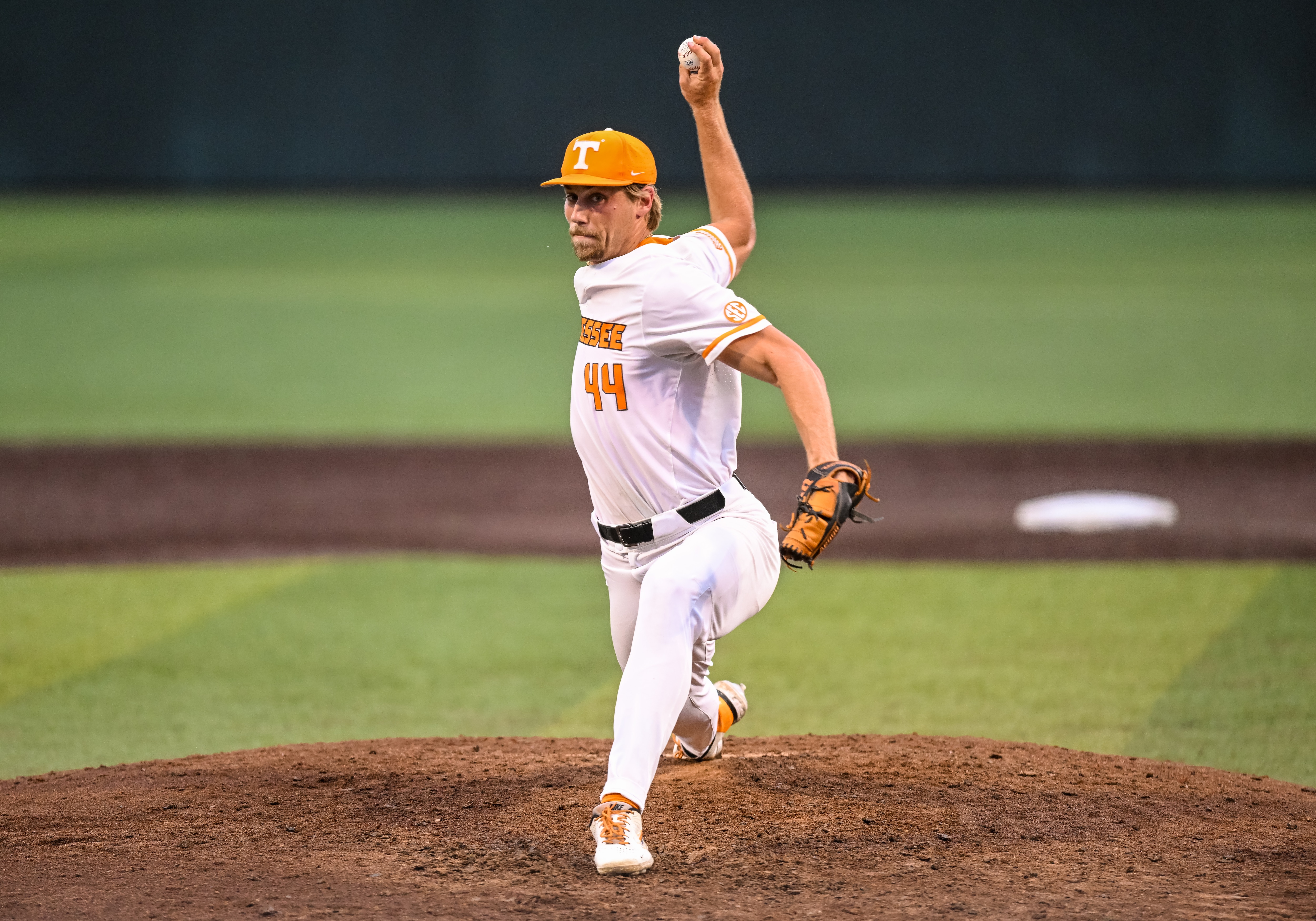 KNOXVILLE, TN - JUNE 10: Tennessee pitcher Ben Joyce (44) pitching during game one of the NCAA Super Regionals between the Tennessee Volunteers and Notre Dame Fighting Irish on June 10, 2022, at Lindsey Nelson Stadium in Knoxville, TN. (Photo by Bryan Lynn/Icon Sportswire via Getty Images)