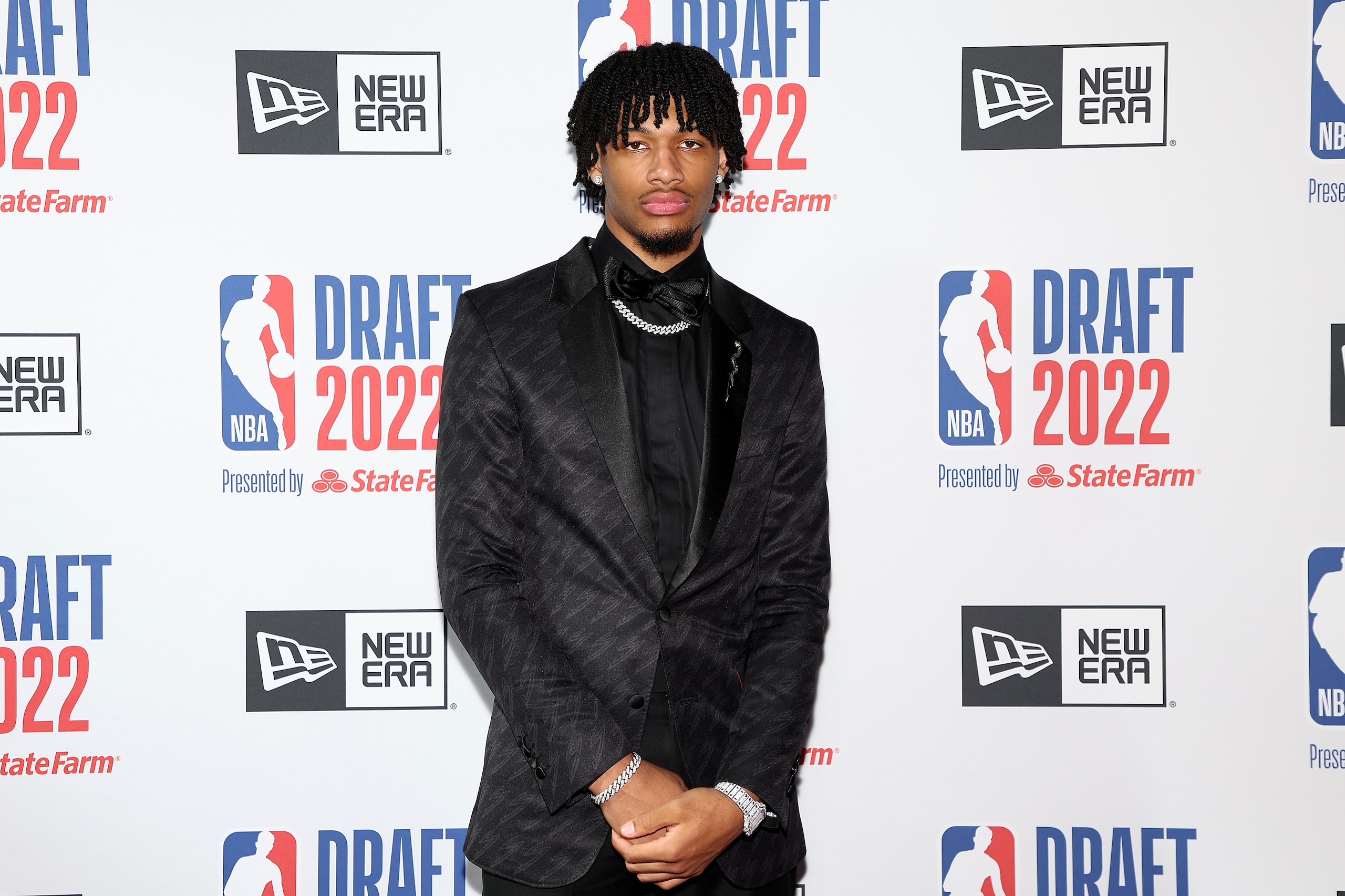 NEW YORK, NEW YORK - JUNE 23: Shaedon Sharpe poses for photos on the red carpet during the 2022 NBA Draft at Barclays Center on June 23, 2022 in New York City. NOTE TO USER: User expressly acknowledges and agrees that, by downloading and or using this photograph, User is consenting to the terms and conditions of the Getty Images License Agreement. (Photo by Arturo Holmes/Getty Images) NEW YORK, NEW YORK - JUNE 23: Shaedon Sharpe poses for photos on the red carpet during the 2022 NBA Draft at Barclays Center on June 23, 2022 in New York City. NOTE TO USER: User expressly acknowledges and agrees that, by downloading and or using this photograph, User is consenting to the terms and conditions of the Getty Images License Agreement. (Photo by Arturo Holmes/Getty Images)