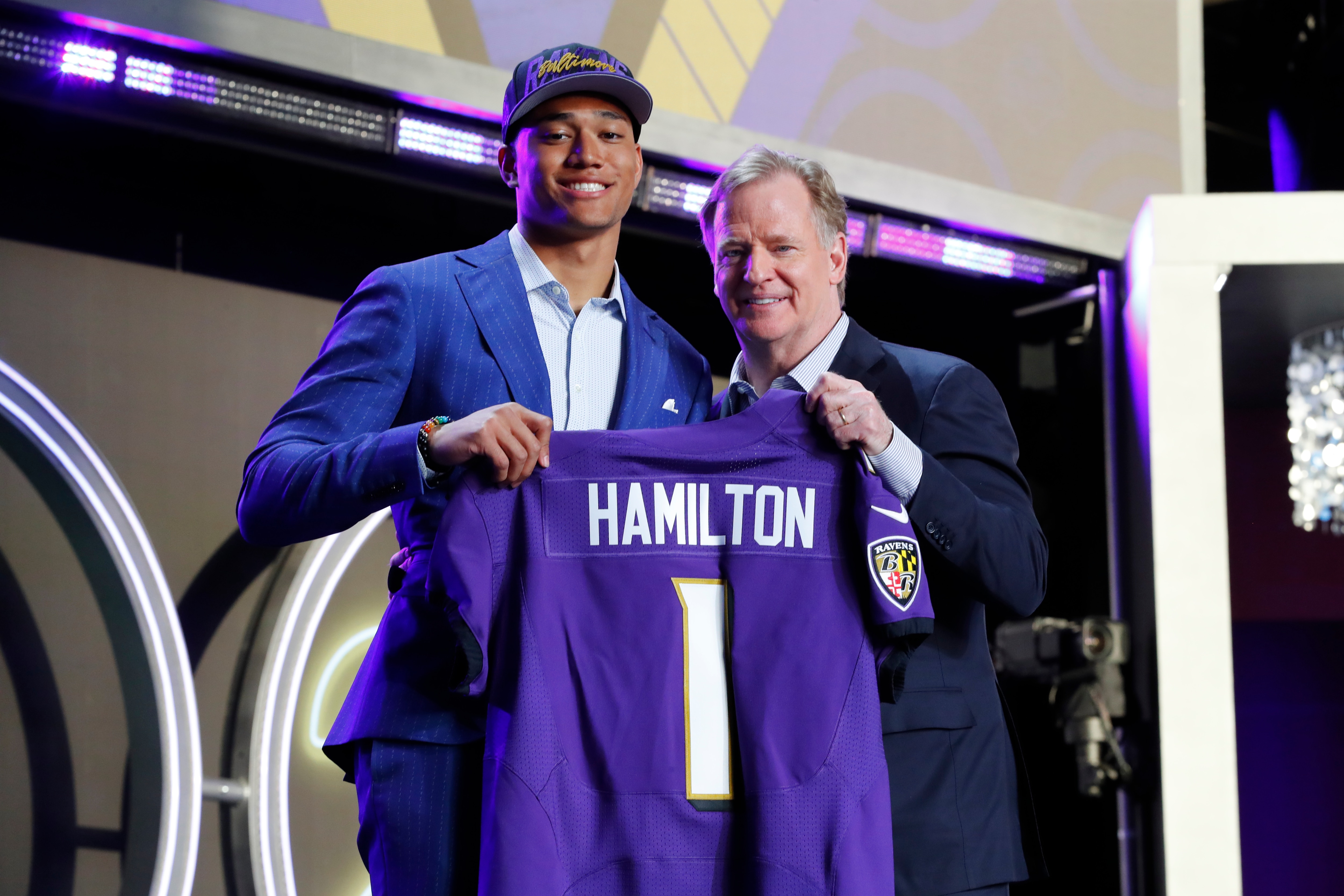 LAS VEGAS, NV - APRIL 28: Kyle Hamilton, Notre Dame, is selected as the number 14 pick by the Baltimore Ravens during the NFL Draft on April 28, 2022 in Las Vegas, Nevada. (Photo by Jeff Speer/Icon Sportswire via Getty Images)