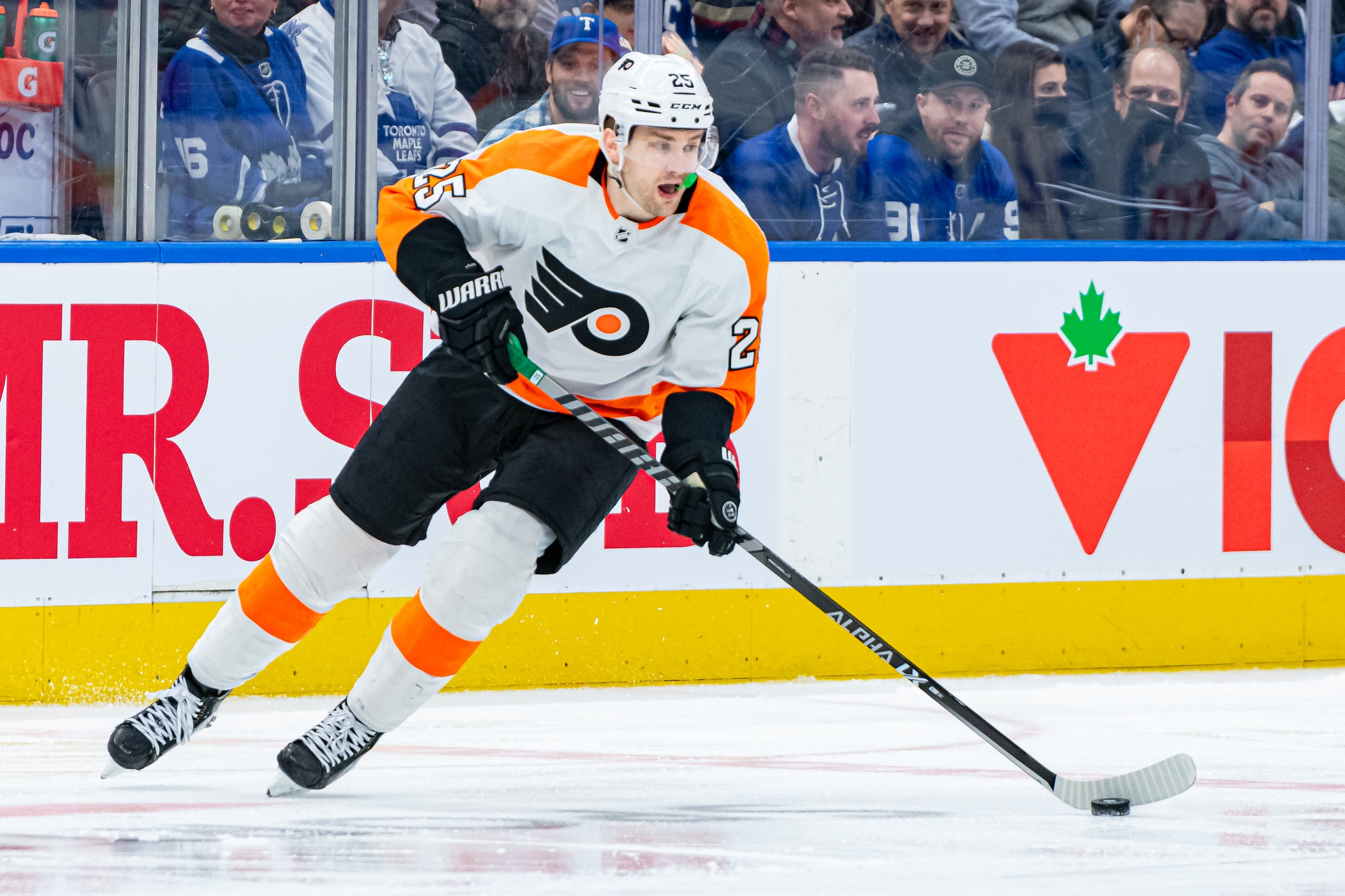 TORONTO, ON - APRIL 19: Philadelphia Flyers Left Wing James van Riemsdyk (25) skates with the puck during the NHL regular season game between the Philadelphia Flyers and the Toronto Maple Leafs on April 19, 2022, at Scotiabank Arena in Toronto, ON, Canada. (Photo by Julian Avram/Icon Sportswire via Getty Images)