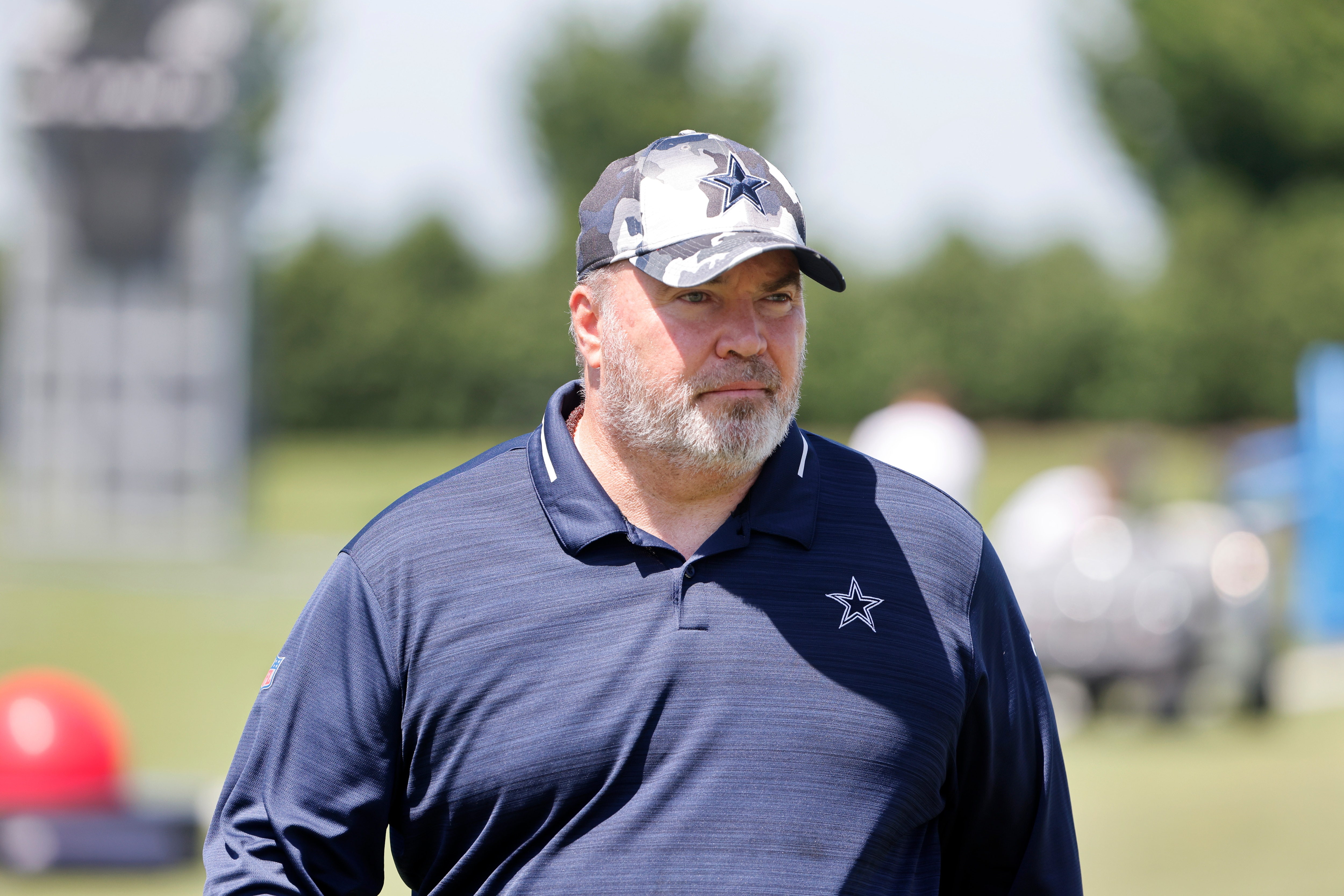 Dallas Cowboys coach Mike McCarthy watches during the NFL football team's rookie minicamp in Frisco, Texas, Friday, May 13, 2022. (AP Photo/Michael Ainsworth)