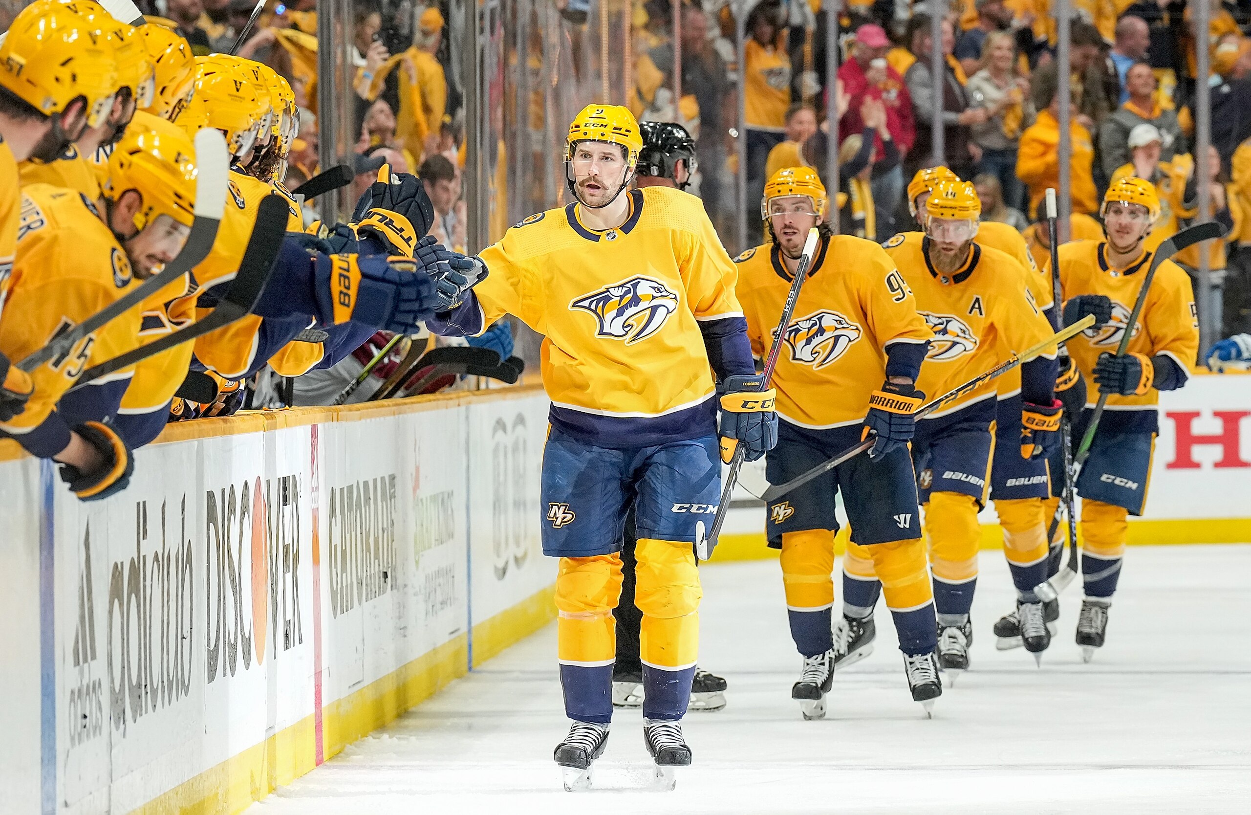 NASHVILLE, TN - MAY 9: Filip Forsberg #9 of the Nashville Predators celebrates his goal against the Colorado Avalanche in Game Four of the First Round of the 2022 Stanley Cup Playoffs at Bridgestone Arena on May 9, 2022 in Nashville, Tennessee. (Photo by John Russell/NHLI via Getty Images)