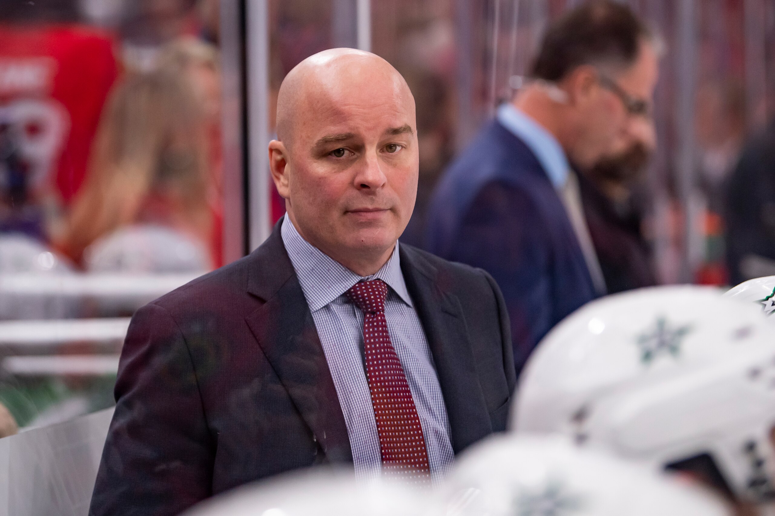 CHICAGO, IL - NOVEMBER 26: Dallas Stars head coach Jim Montgomery in the first period during a game between the Dallas Stars and the Chicago Blackhawks on November 26, 2019, at the United Center in Chicago, IL. (Photo by Patrick Gorski/Icon Sportswire via Getty Images)